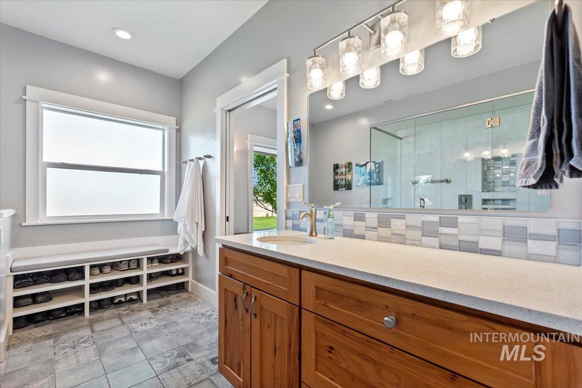 5410 W Beacon Light Rd, Eagle, Idaho 83616, 5 Bedrooms, 5 Bathrooms, Residential For Sale, Price $1,700,070, 98987943