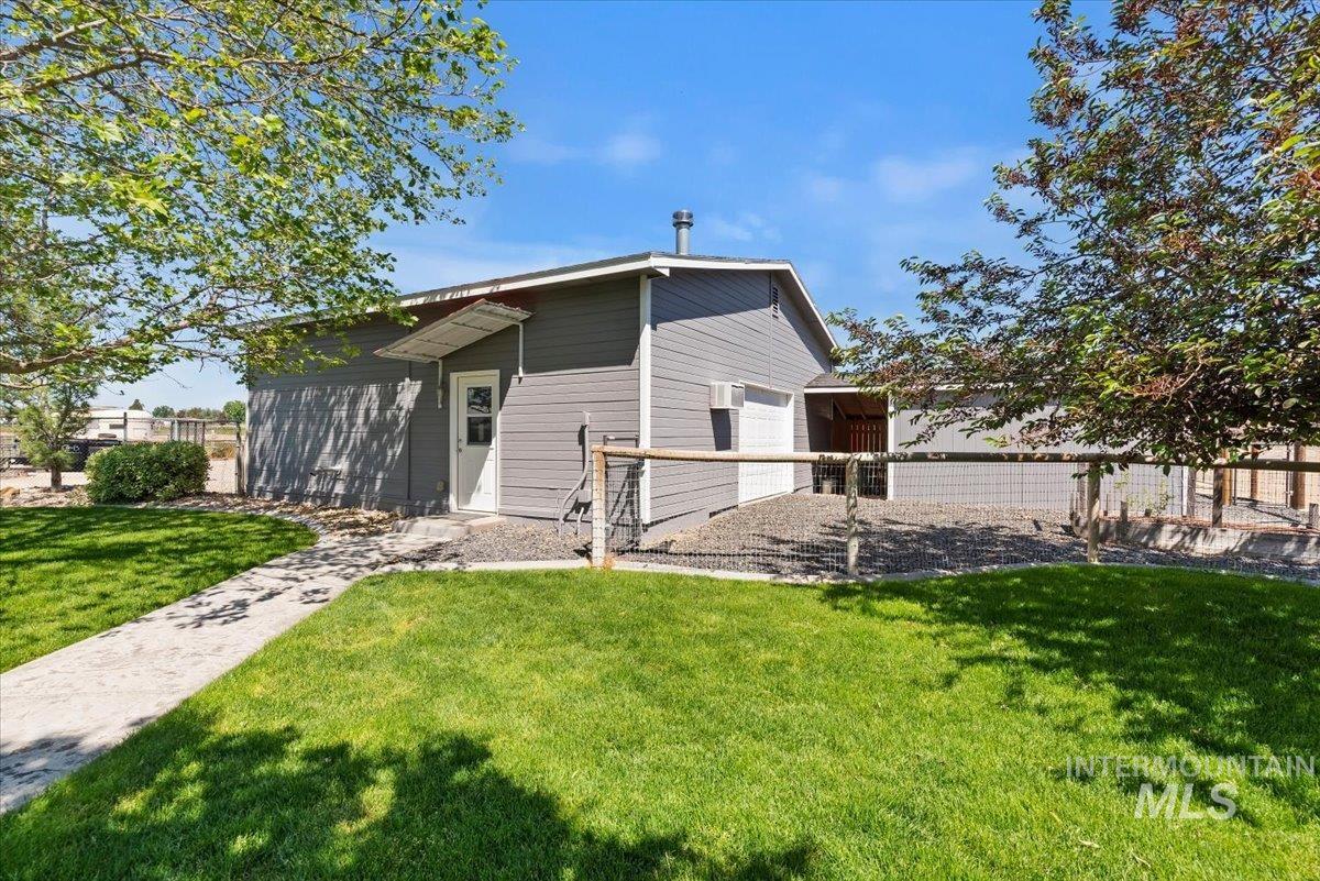5410 W Beacon Light Rd, Eagle, Idaho 83616, 5 Bedrooms, 5 Bathrooms, Residential For Sale, Price $1,700,070, 98987943