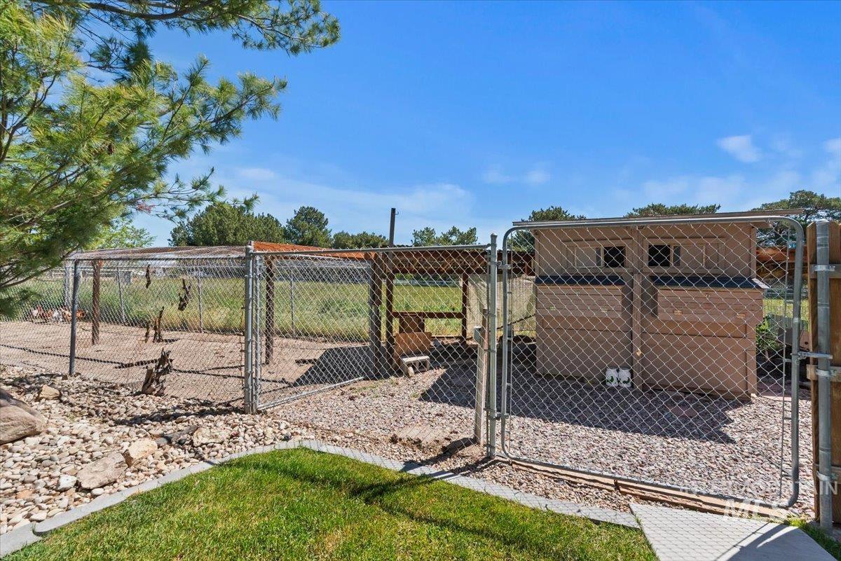 5410 W Beacon Light Rd, Eagle, Idaho 83616, 5 Bedrooms, 5 Bathrooms, Residential For Sale, Price $1,700,070, 98987943