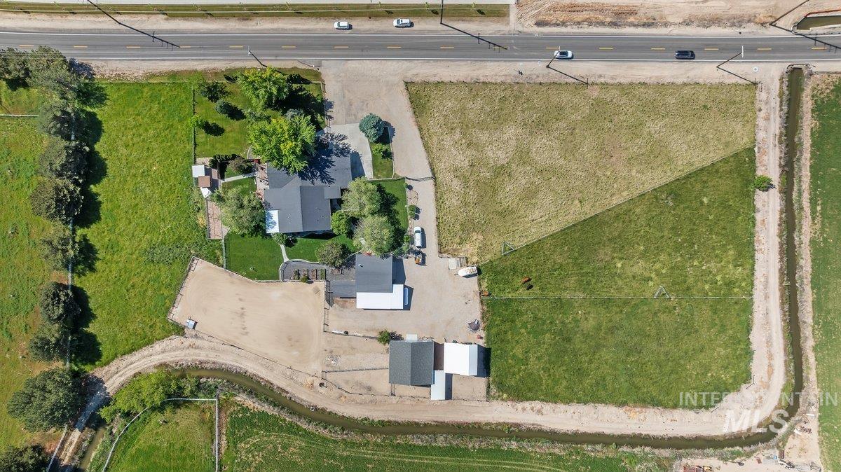 5410 W Beacon Light Rd, Eagle, Idaho 83616, 5 Bedrooms, 5 Bathrooms, Residential For Sale, Price $1,700,070, 98987943