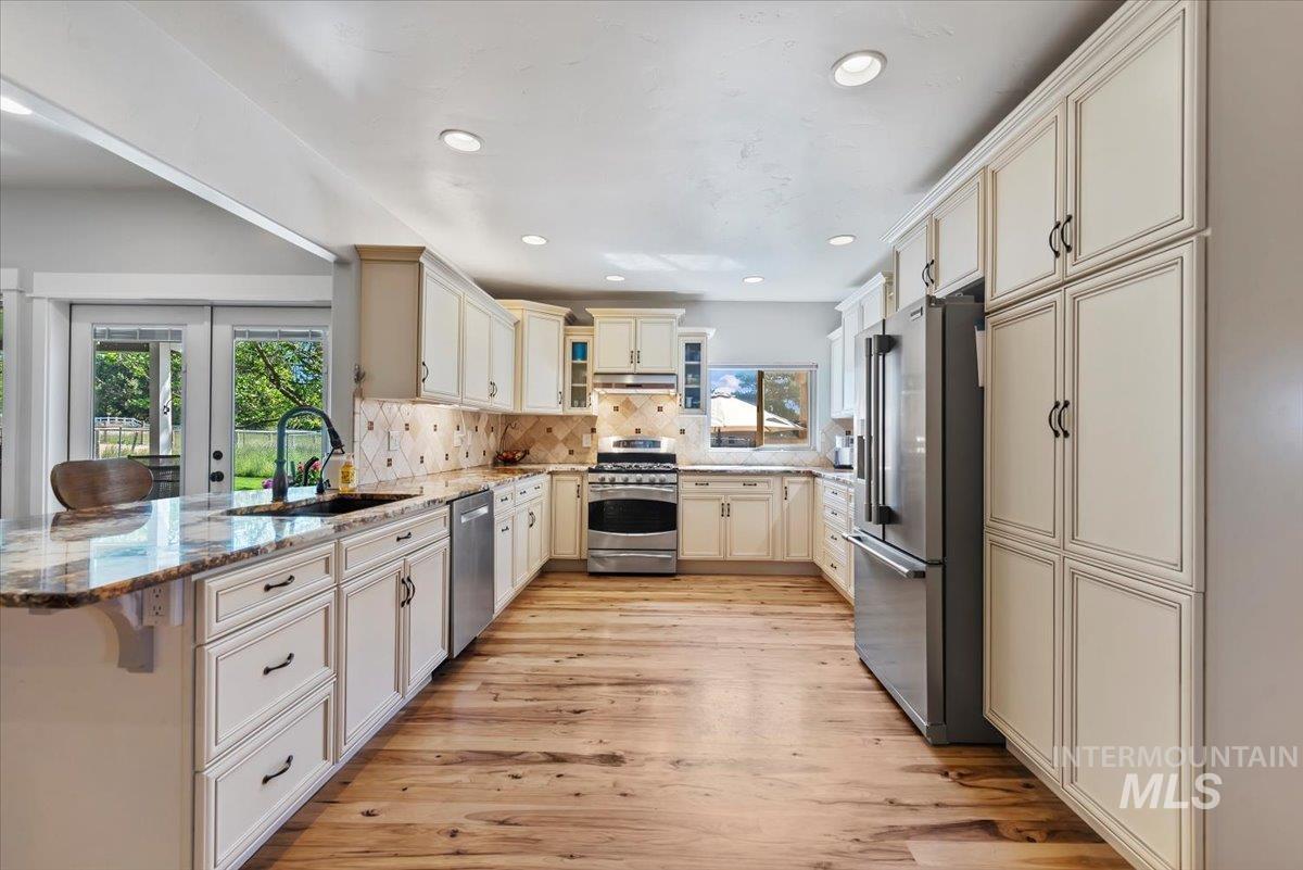 5410 W Beacon Light Rd, Eagle, Idaho 83616, 5 Bedrooms, 5 Bathrooms, Residential For Sale, Price $1,700,070, 98987943