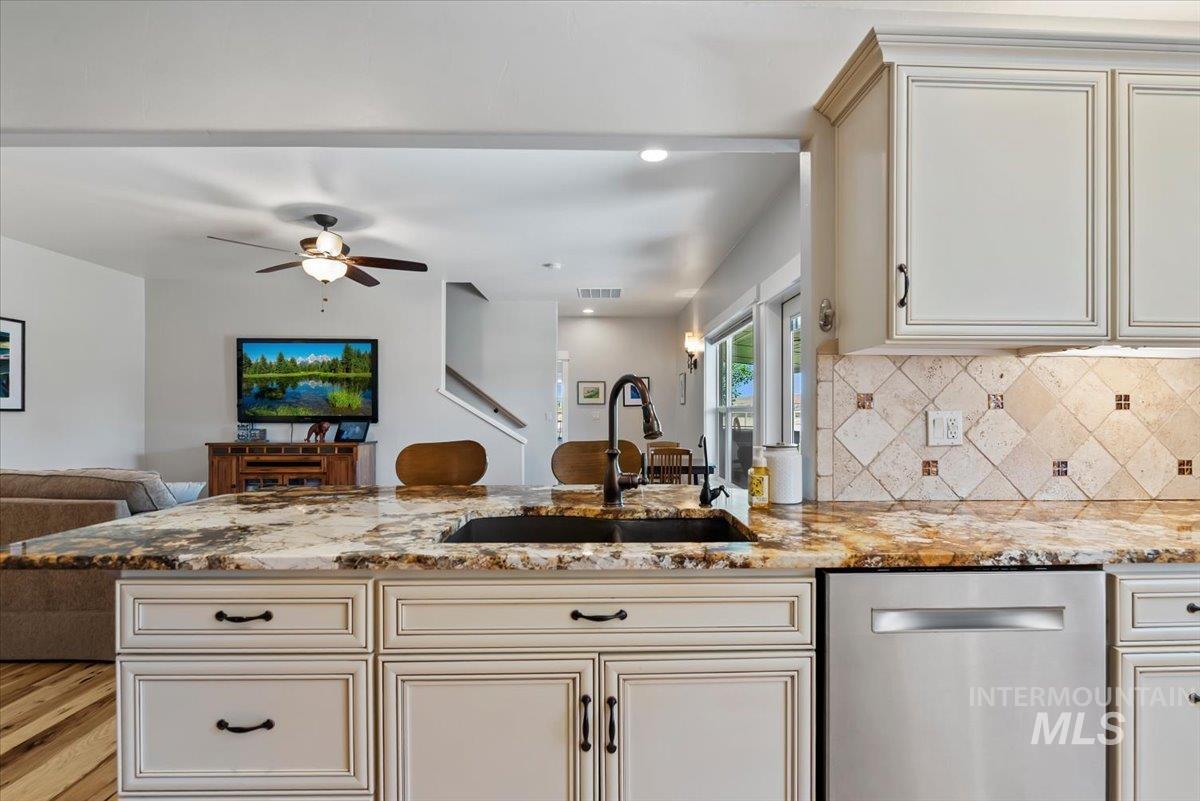 5410 W Beacon Light Rd, Eagle, Idaho 83616, 5 Bedrooms, 5 Bathrooms, Residential For Sale, Price $1,700,070, 98987943
