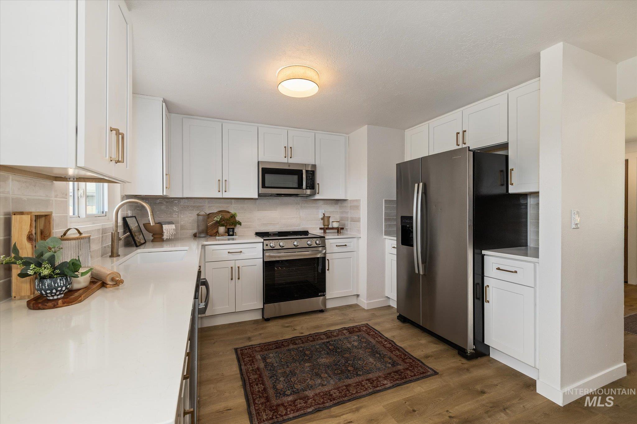 1015 E 16th N, Mountain Home, Idaho 83647, 3 Bedrooms, 1 Bathroom, Residential For Sale, Price $299,900, 98987945