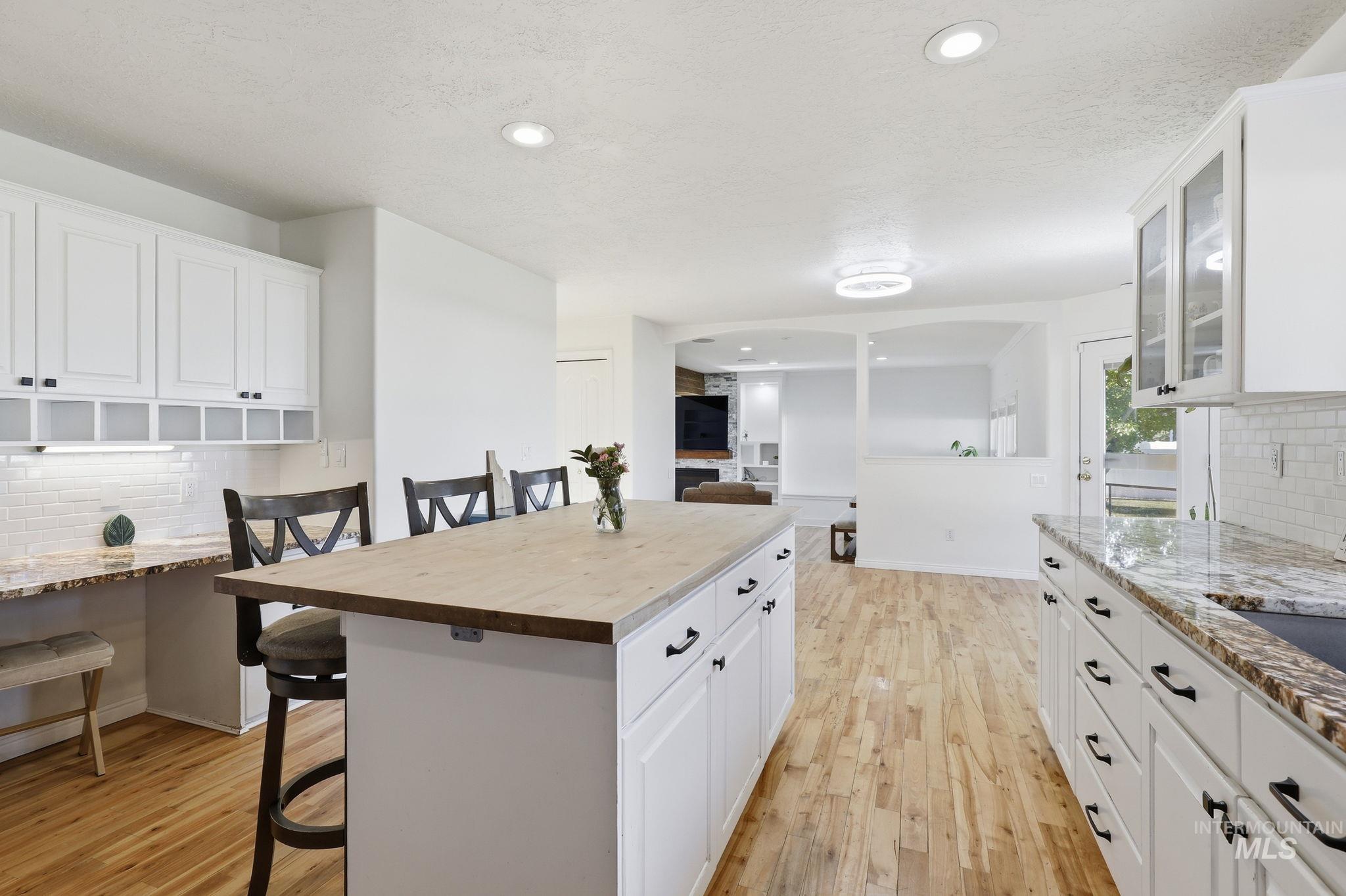 6185 N Serenity Lane, Meridian, Idaho 83646, 5 Bedrooms, 3.5 Bathrooms, Residential For Sale, Price $924,900, 98987946