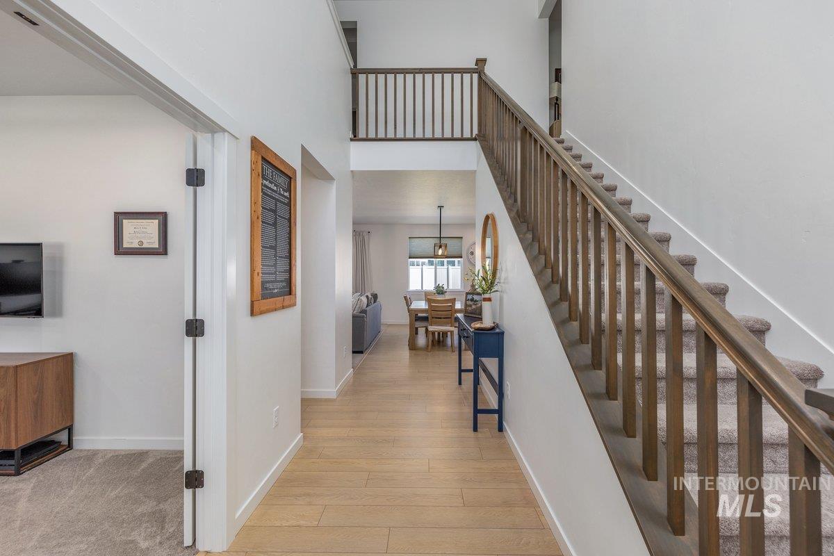 1380 W Chilitna St, Meridian, Idaho 83642, 3 Bedrooms, 2.5 Bathrooms, Residential For Sale, Price $575,000, 98987947