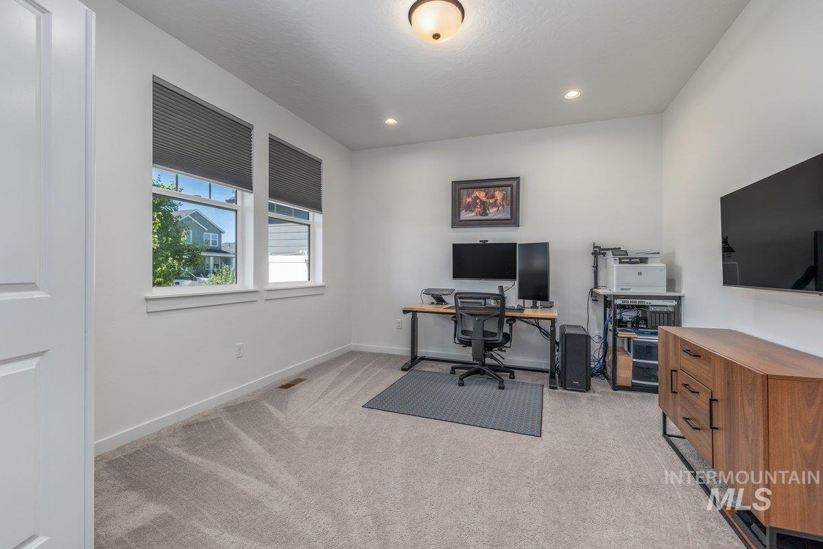 1380 W Chilitna St, Meridian, Idaho 83642, 3 Bedrooms, 2.5 Bathrooms, Residential For Sale, Price $575,000, 98987947
