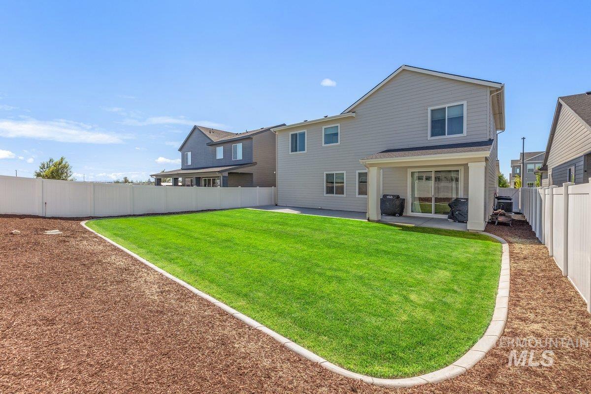 1380 W Chilitna St, Meridian, Idaho 83642, 3 Bedrooms, 2.5 Bathrooms, Residential For Sale, Price $575,000, 98987947