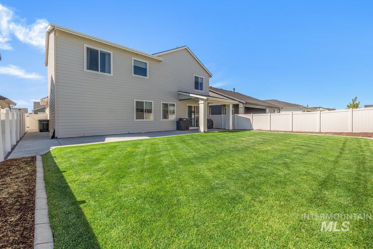 1380 W Chilitna St, Meridian, Idaho 83642, 3 Bedrooms, 2.5 Bathrooms, Residential For Sale, Price $575,000, 98987947