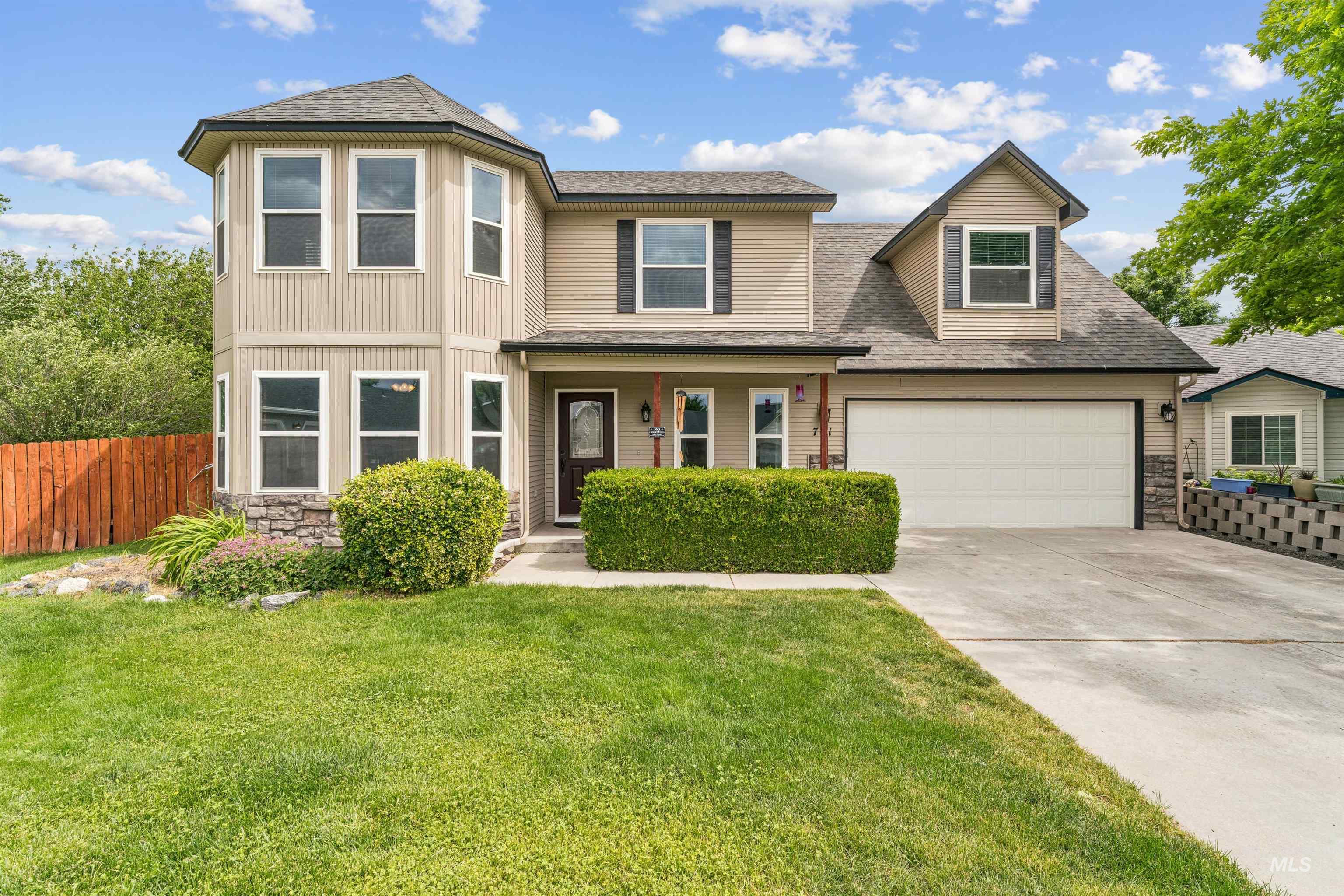 761 E. New Rockrose Ct., Kuna, Idaho 83634, 4 Bedrooms, 3 Bathrooms, Residential For Sale, Price $435,000, 98987949