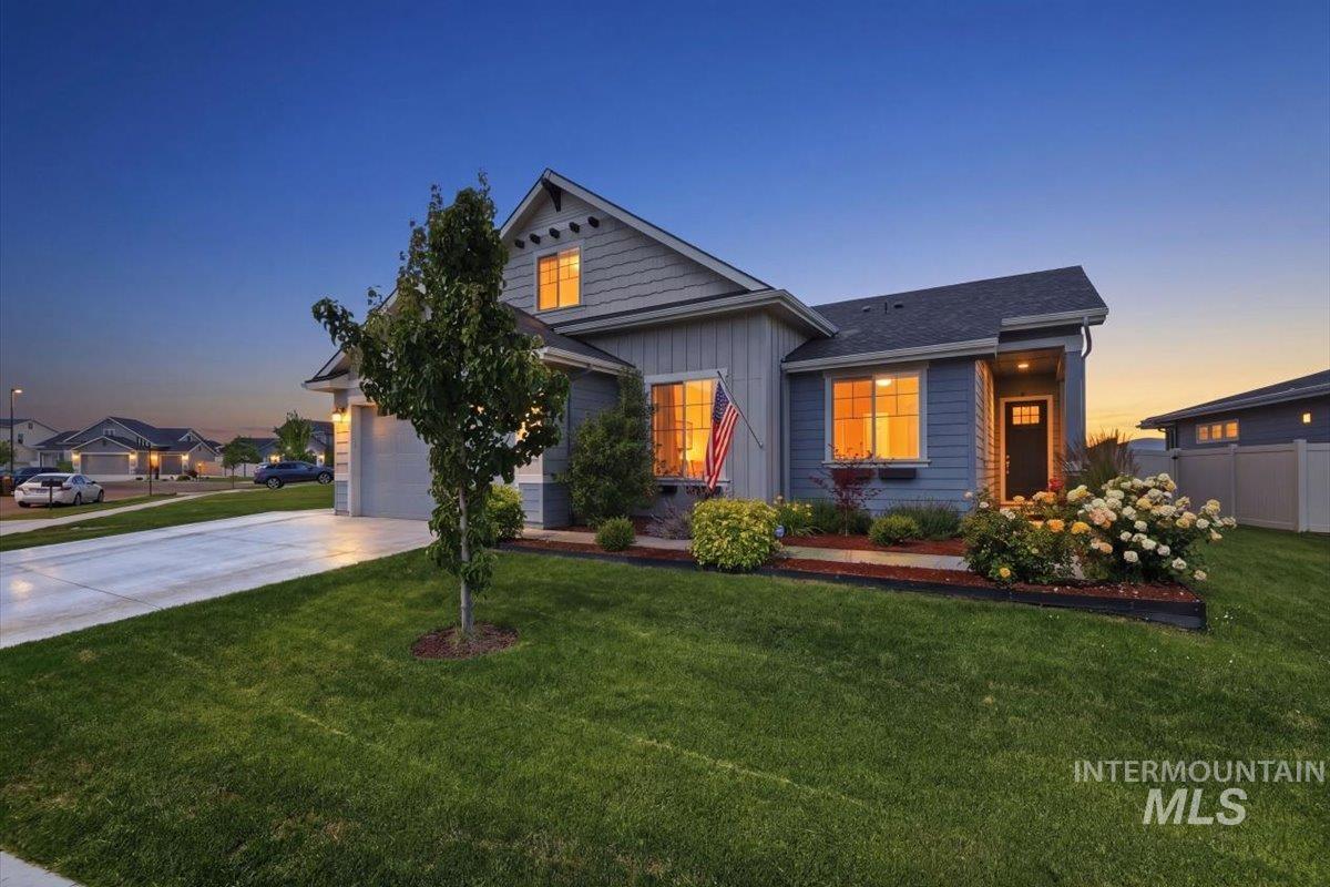 12827 S Milazzo Way, Nampa, Idaho 83686, 3 Bedrooms, 2.5 Bathrooms, Residential For Sale, Price $515,000,MLS 98987950