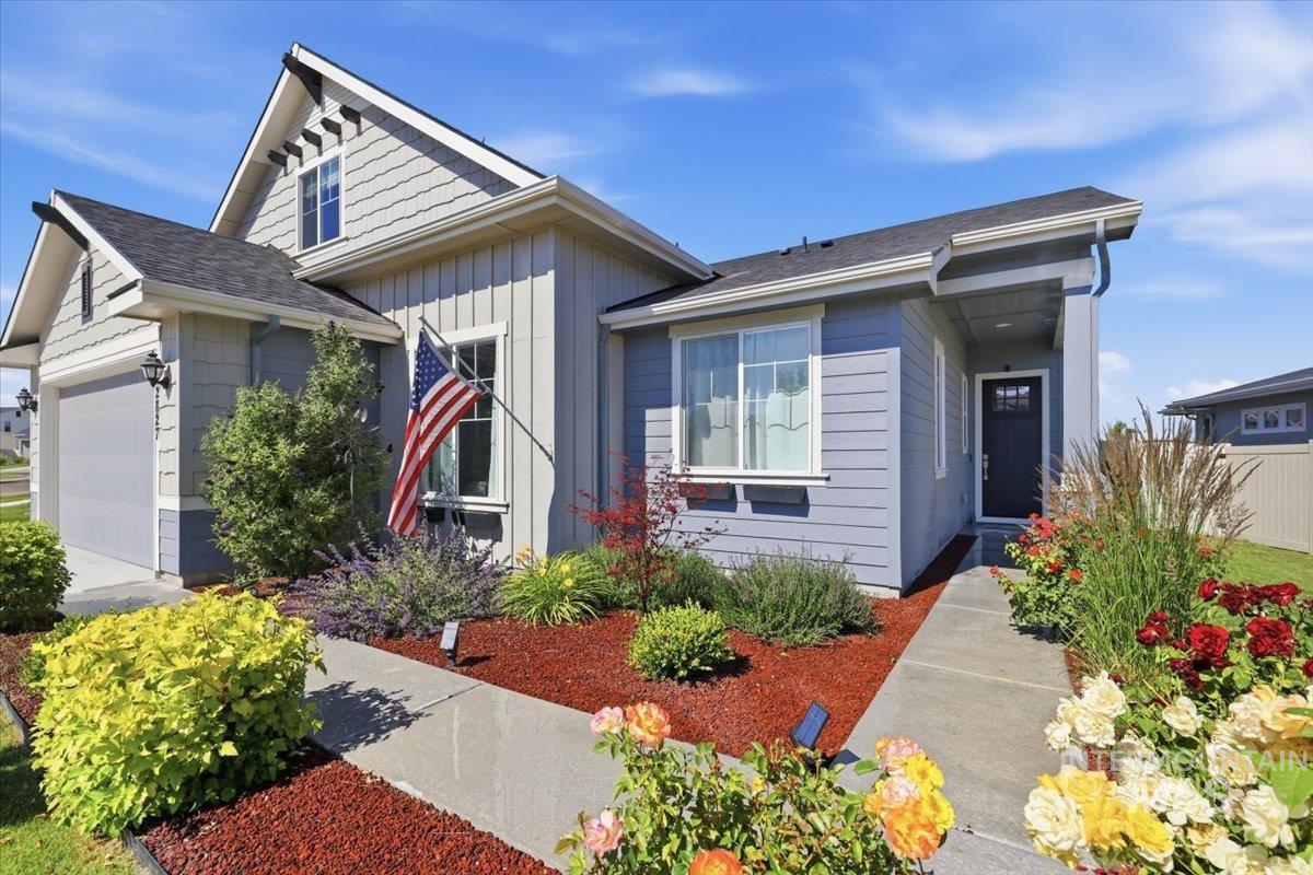 12827 S Milazzo Way, Nampa, Idaho 83686, 3 Bedrooms, 2.5 Bathrooms, Residential For Sale, Price $515,000,MLS 98987950
