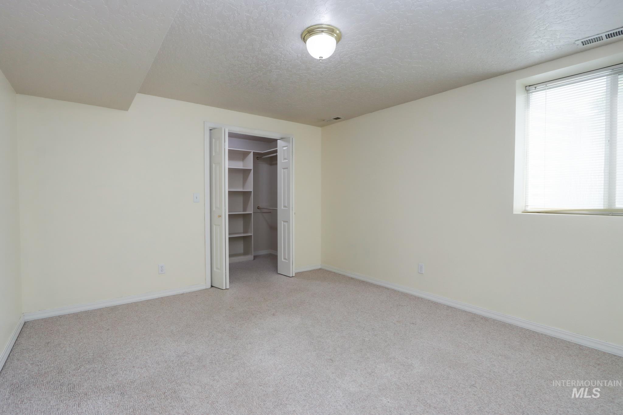 907 52nd St, Nampa, Idaho 83687, 4 Bedrooms, 3 Bathrooms, Residential For Sale, Price $675,000, 98987951