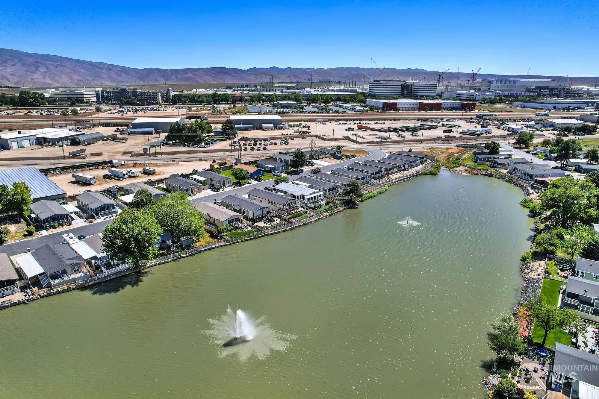 2324 E Blue Lake Lane, Boise, Idaho 83716, 2 Bedrooms, 2 Bathrooms, Residential For Sale, Price $174,000, 98987952