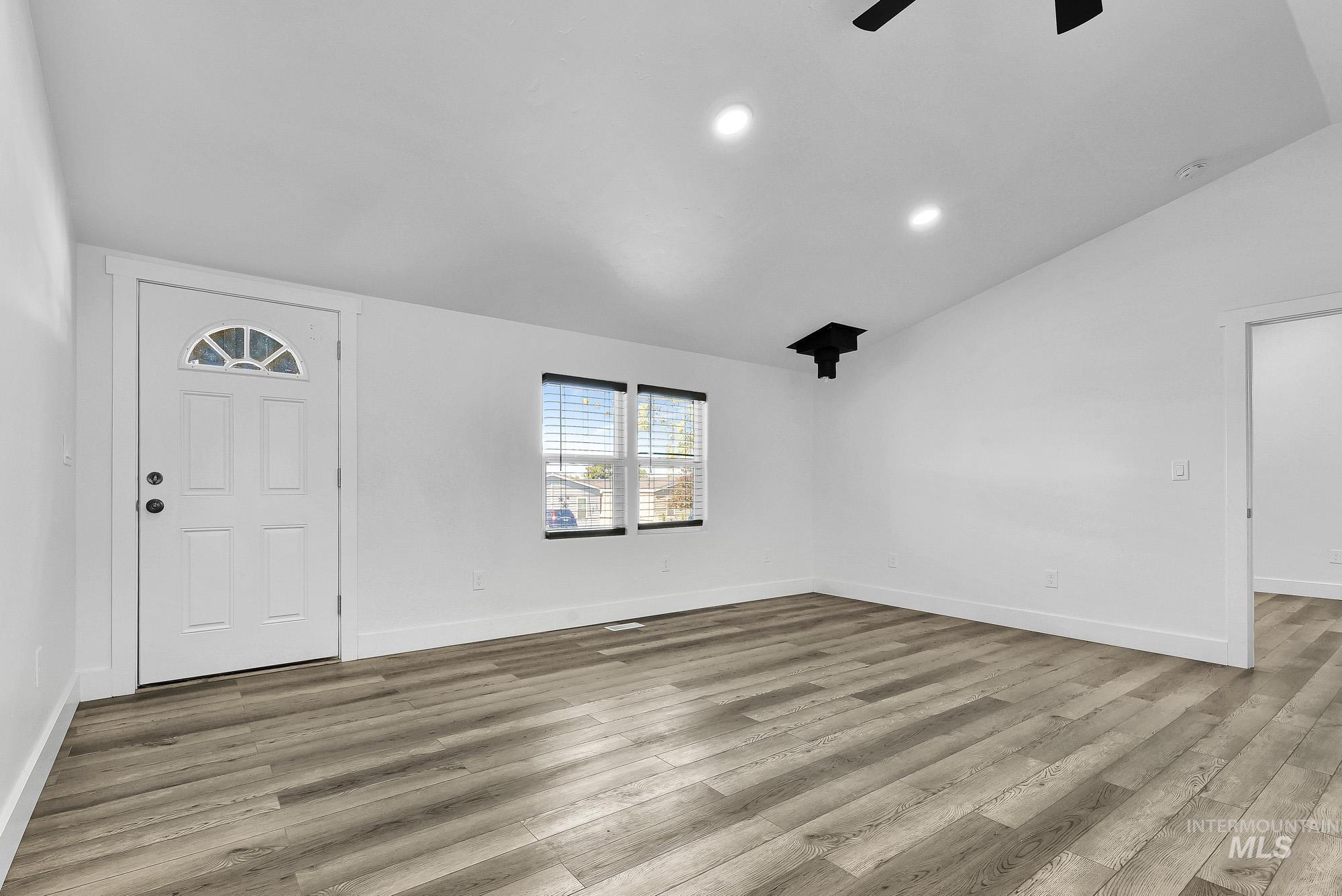 2324 E Blue Lake Lane, Boise, Idaho 83716, 2 Bedrooms, 2 Bathrooms, Residential For Sale, Price $174,000, 98987952