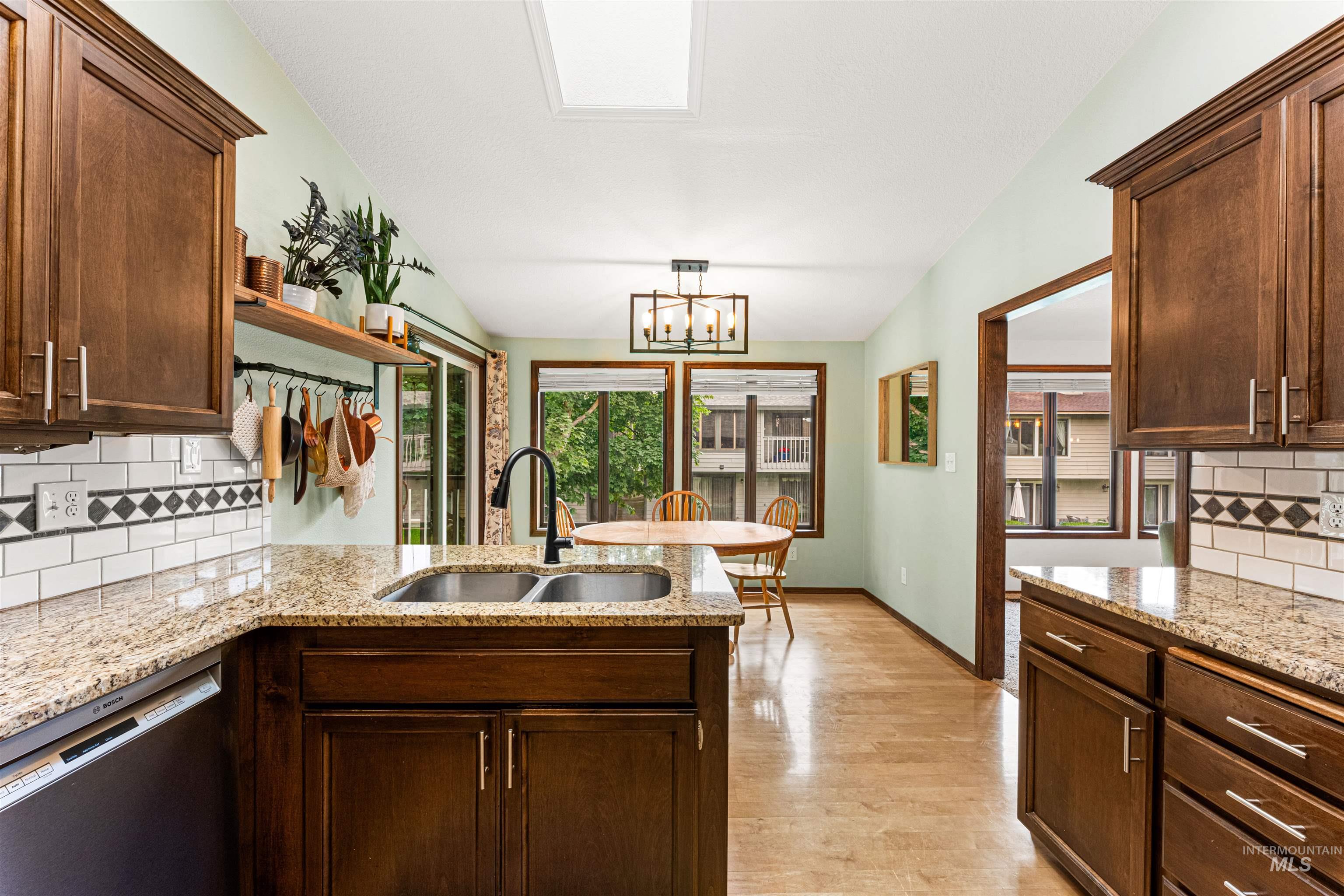 149 S Quail Run Place, Boise, Idaho 83709, 4 Bedrooms, 3 Bathrooms, Residential For Sale, Price $525,000, 98987953