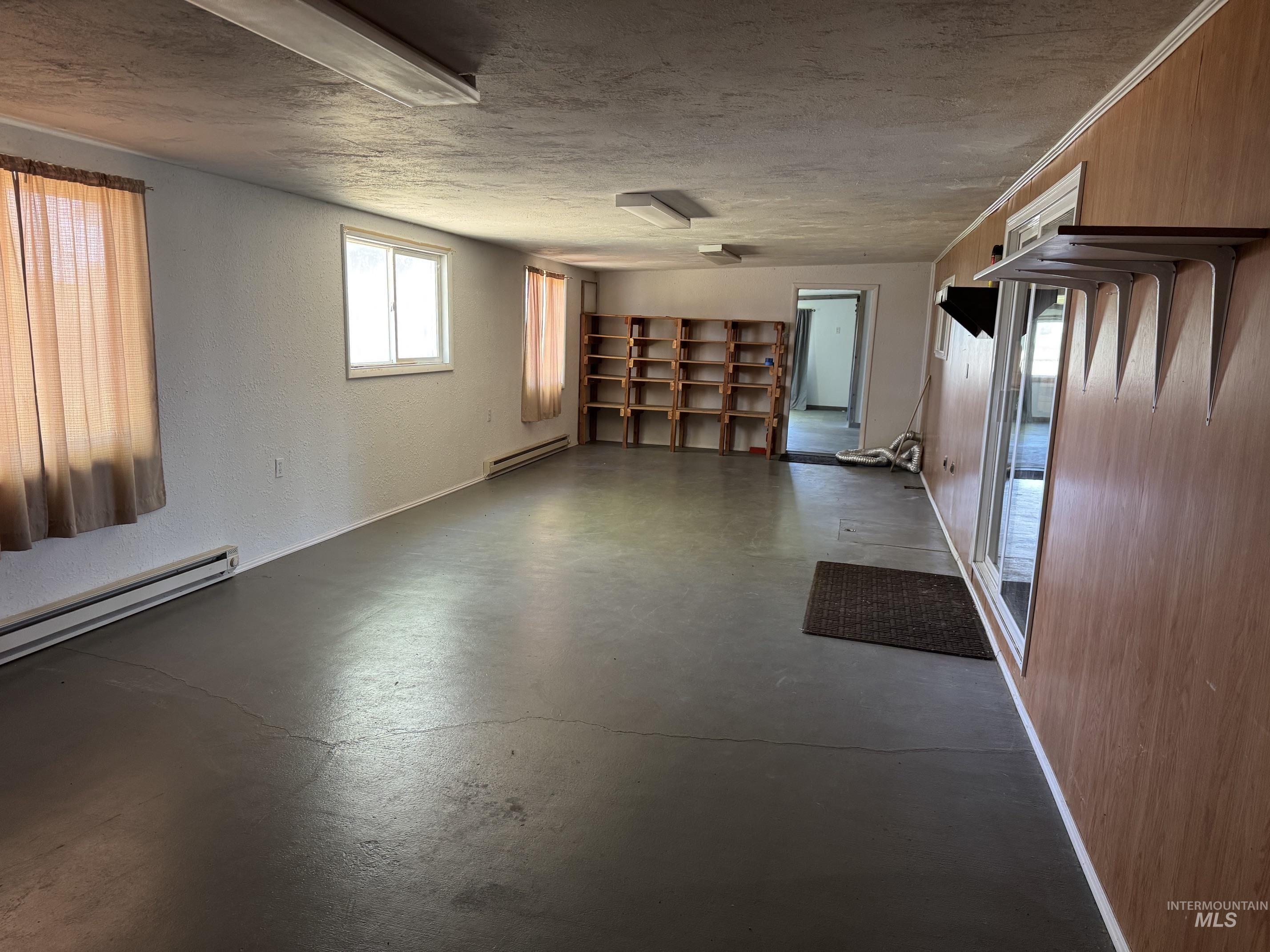 308 N 200 N, Jerome, Idaho 83338, 4 Bedrooms, 2 Bathrooms, Residential For Sale, Price $389,900, 98987956