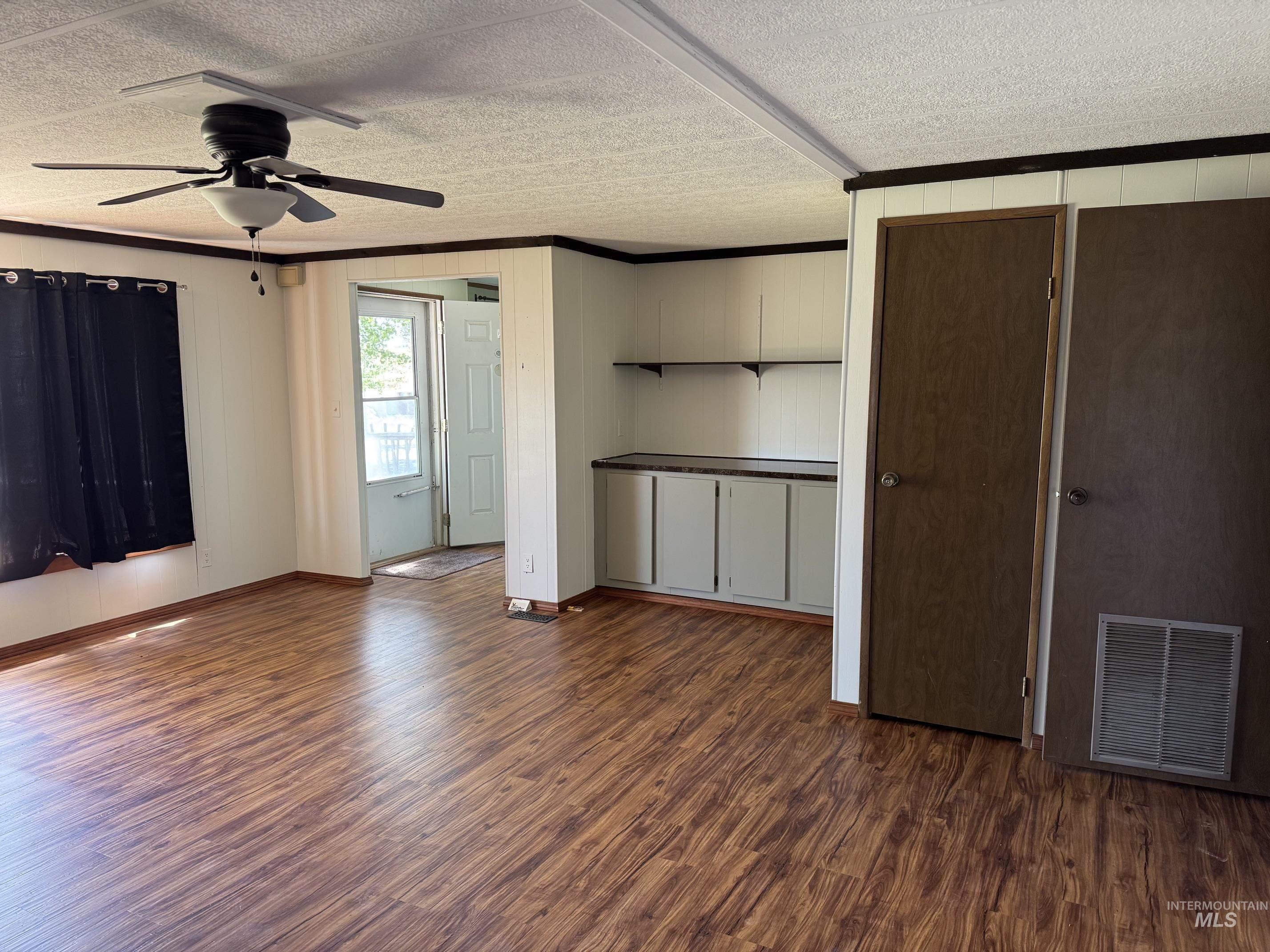 308 N 200 N, Jerome, Idaho 83338, 4 Bedrooms, 2 Bathrooms, Residential For Sale, Price $389,900, 98987956