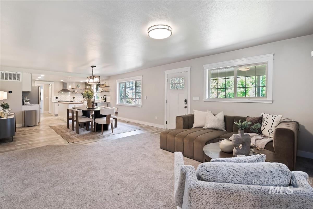 2333 N Mountain Ash Ave, Kuna, Idaho 83634, 4 Bedrooms, 3 Bathrooms, Residential For Sale, Price $839,900, 98987959
