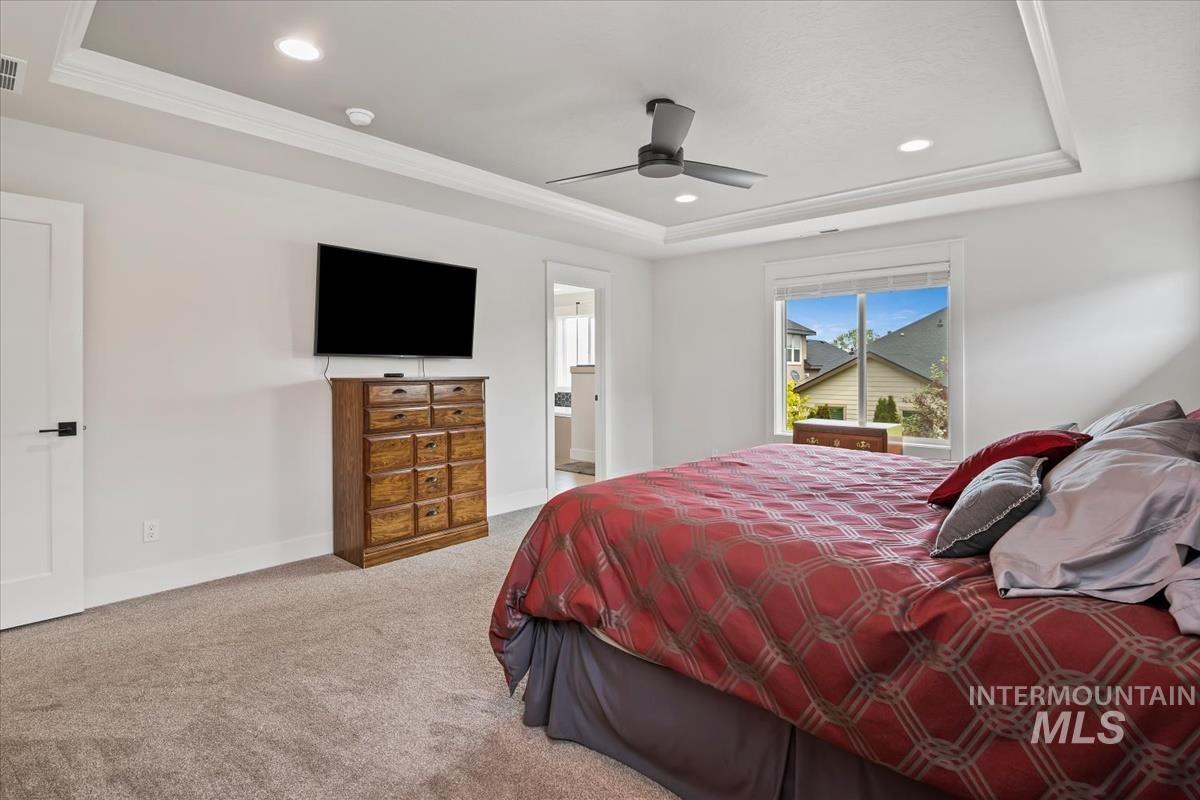 2136 N Sunset Farm Pl, Kuna, Idaho 83634, 5 Bedrooms, 2.5 Bathrooms, Residential For Sale, Price $630,000, 98987960