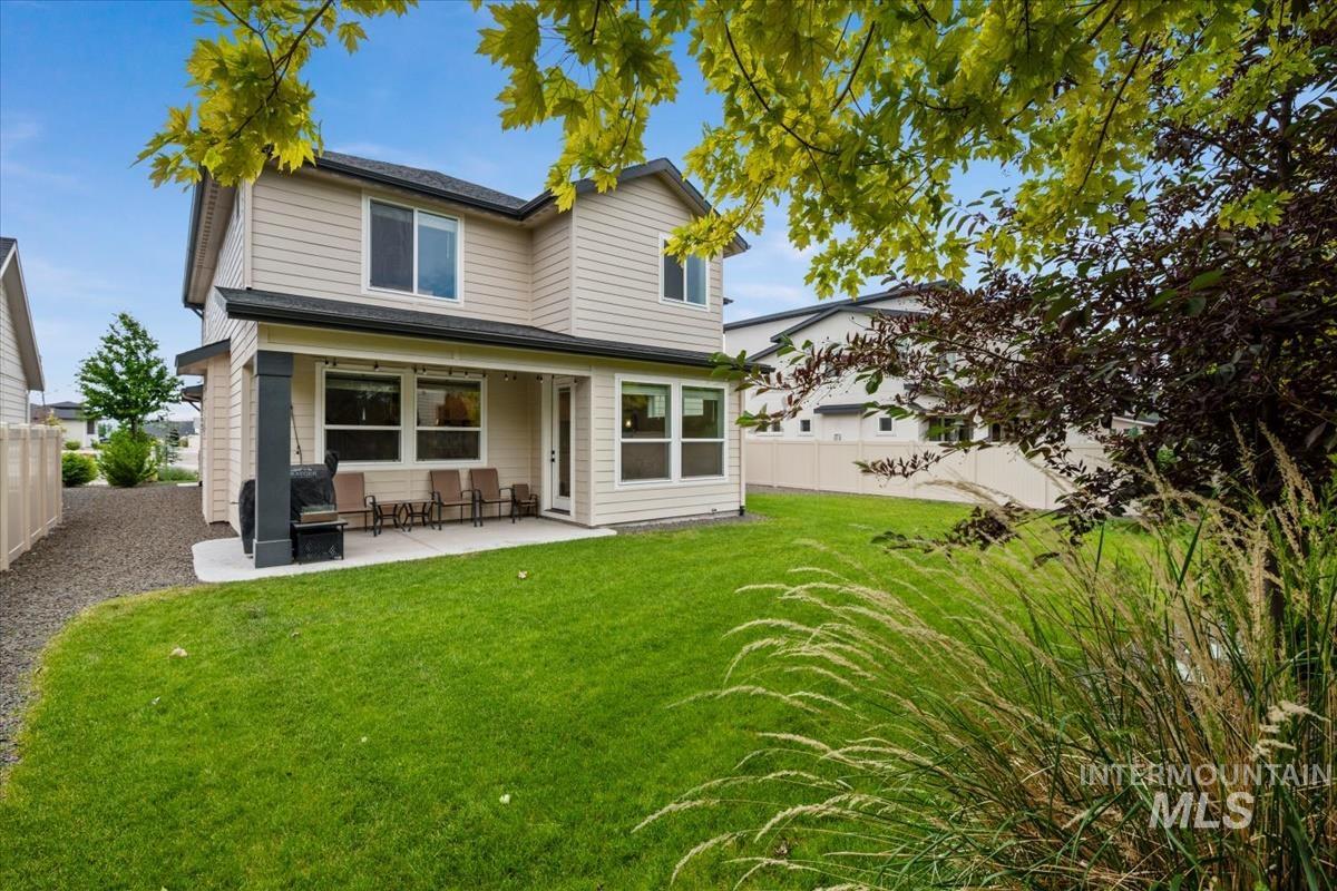 2136 N Sunset Farm Pl, Kuna, Idaho 83634, 5 Bedrooms, 2.5 Bathrooms, Residential For Sale, Price $630,000, 98987960