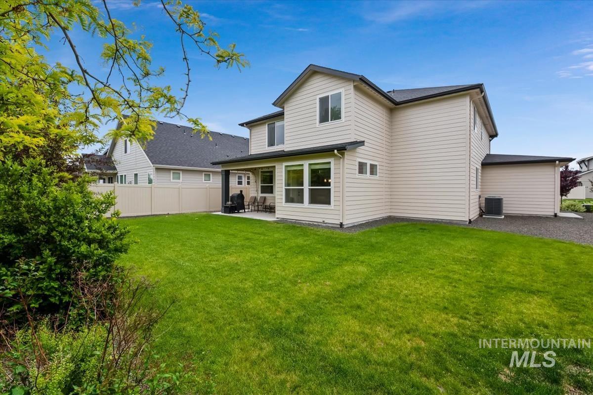 2136 N Sunset Farm Pl, Kuna, Idaho 83634, 5 Bedrooms, 2.5 Bathrooms, Residential For Sale, Price $630,000, 98987960