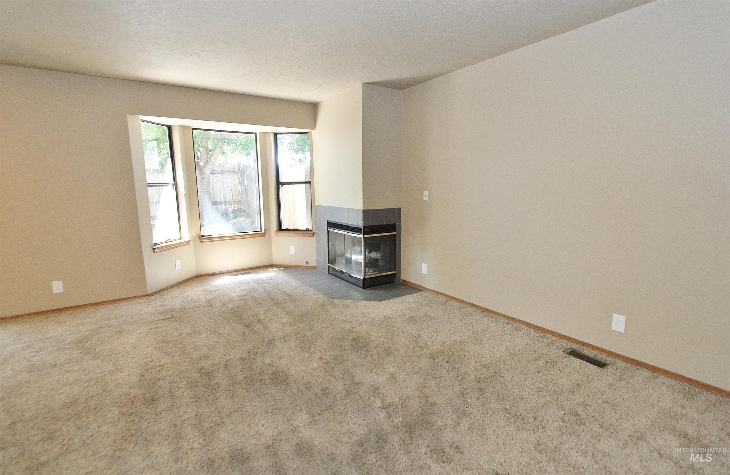 1958 S Division Ave, Boise, Idaho 83706, 3 Bedrooms, 2.5 Bathrooms, Residential For Sale, Price $425,000,MLS 98987961