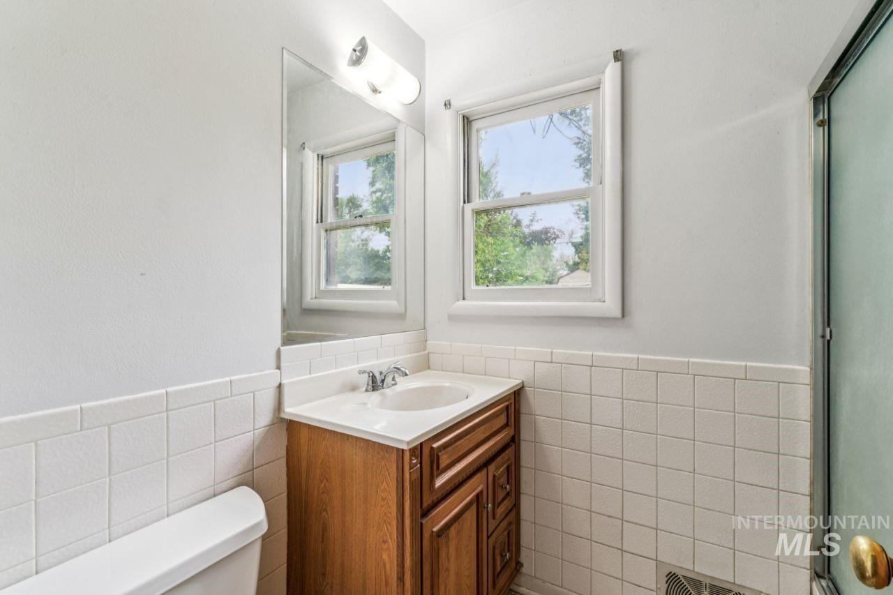 2506 W Ona Street, Boise, Idaho 83705-3531, 2 Bedrooms, 1 Bathroom, Residential For Sale, Price $334,900, 98987962