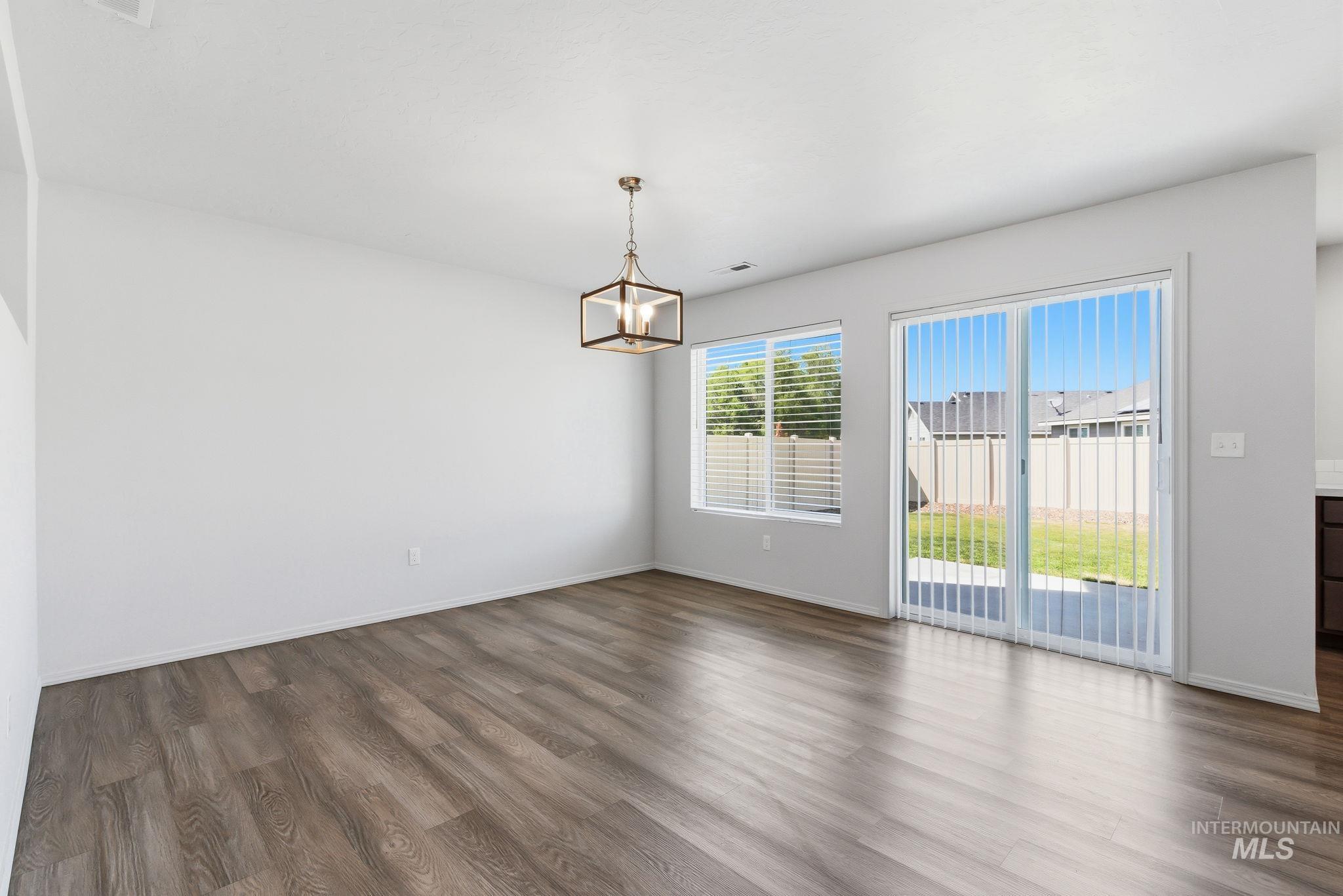 1802 E Kentucky Ave, Nampa, Idaho 83686, 5 Bedrooms, 2.5 Bathrooms, Residential For Sale, Price $539,900, 98987963