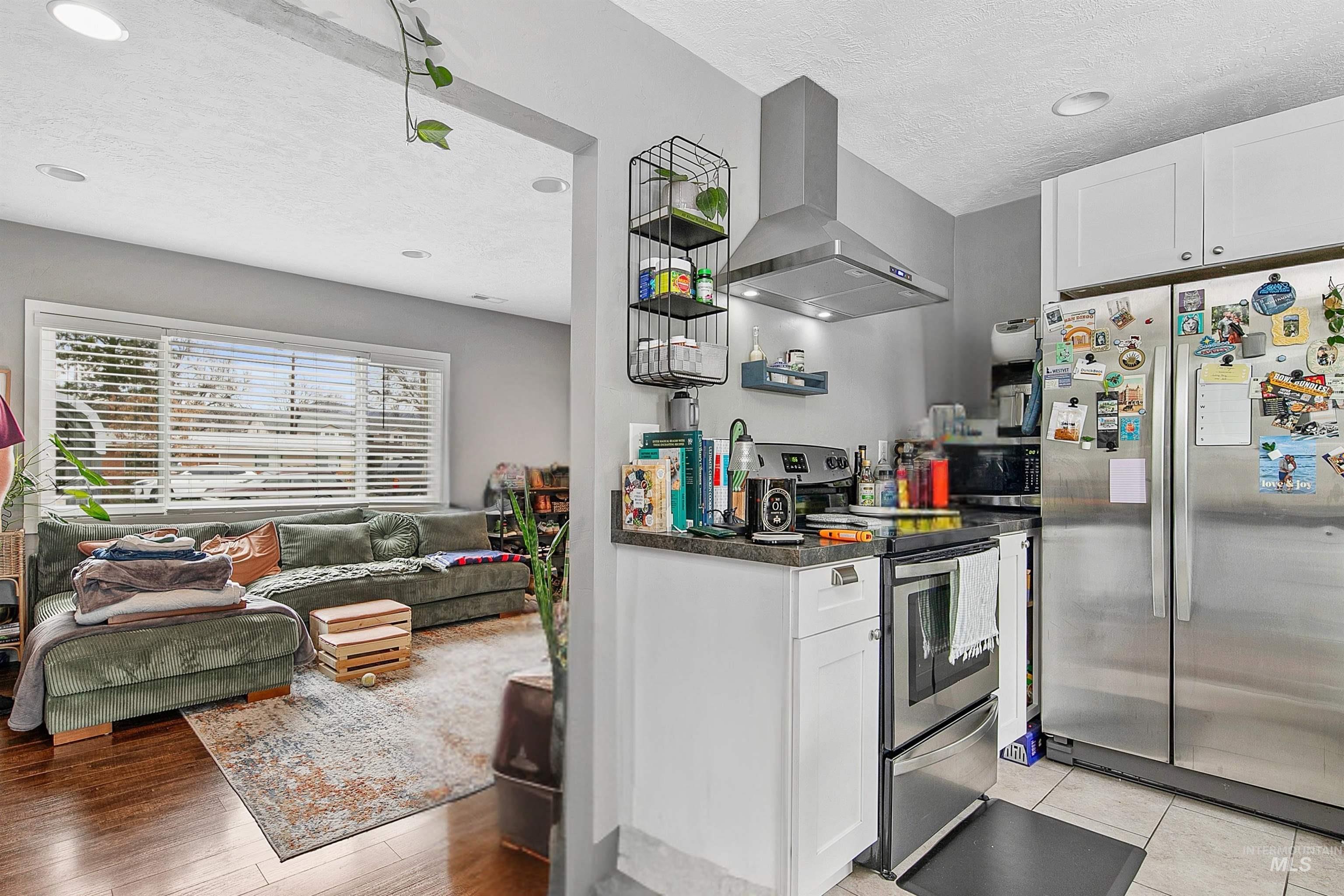3919 W Garnet St, Boise, Idaho 83703, 2 Bedrooms, 1 Bathroom, Residential Income For Sale, Price $1,035,000, 98987964