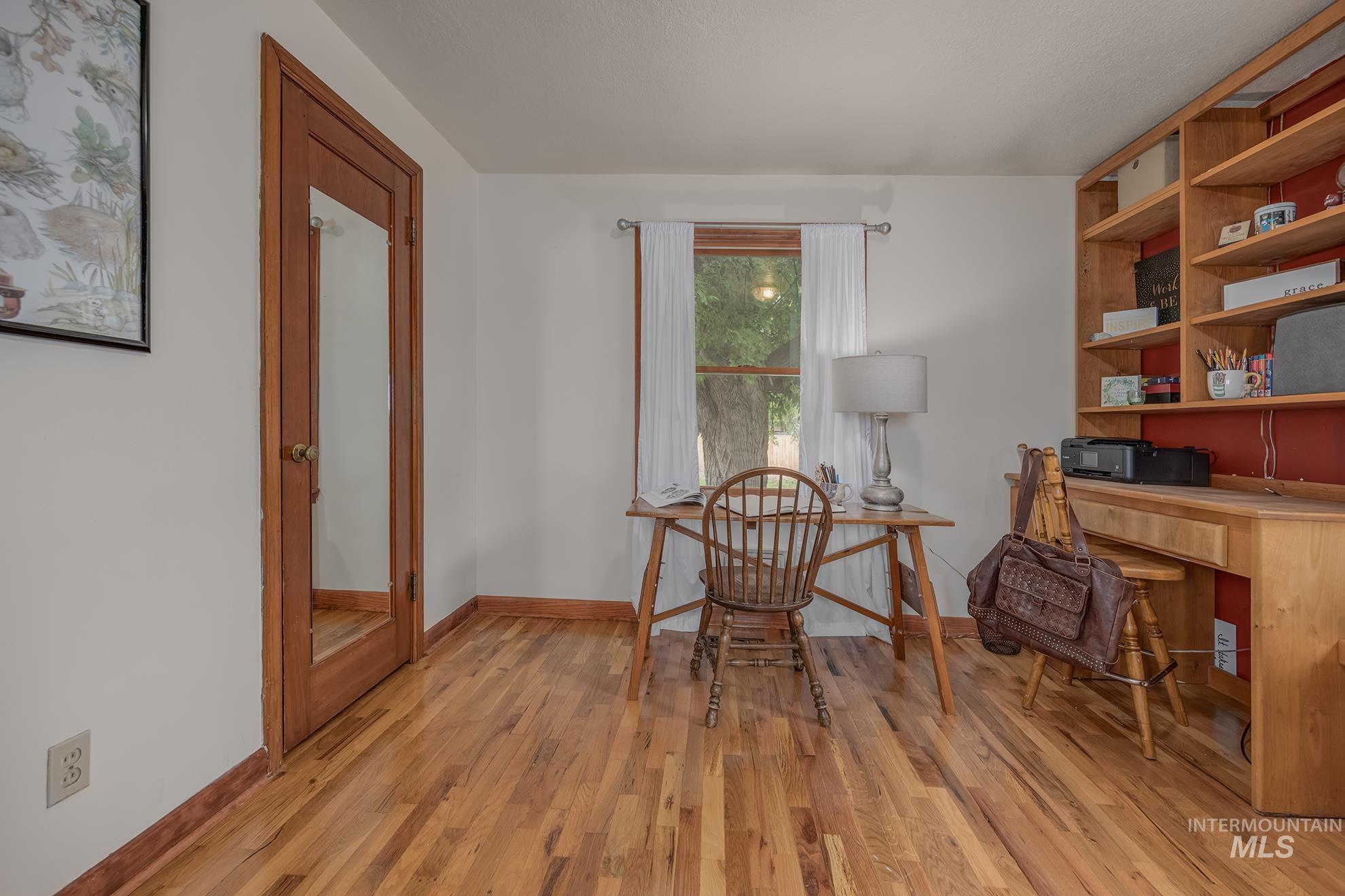 526 Clark St S, Vale, Oregon 97918, 4 Bedrooms, 1.5 Bathrooms, Residential For Sale, Price $319,000, 98987966