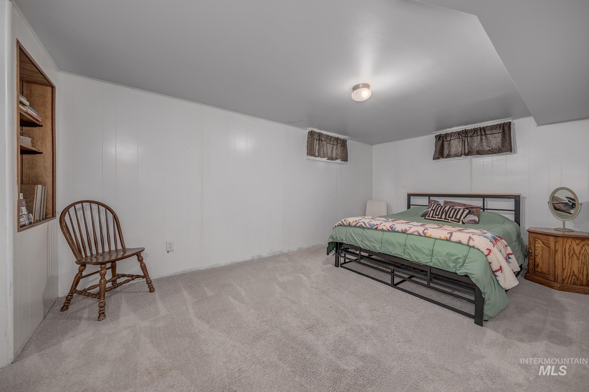 526 Clark St S, Vale, Oregon 97918, 4 Bedrooms, 1.5 Bathrooms, Residential For Sale, Price $319,000, 98987966