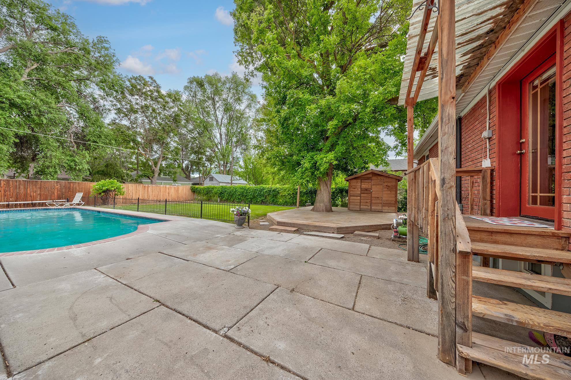 526 Clark St S, Vale, Oregon 97918, 4 Bedrooms, 1.5 Bathrooms, Residential For Sale, Price $319,000, 98987966