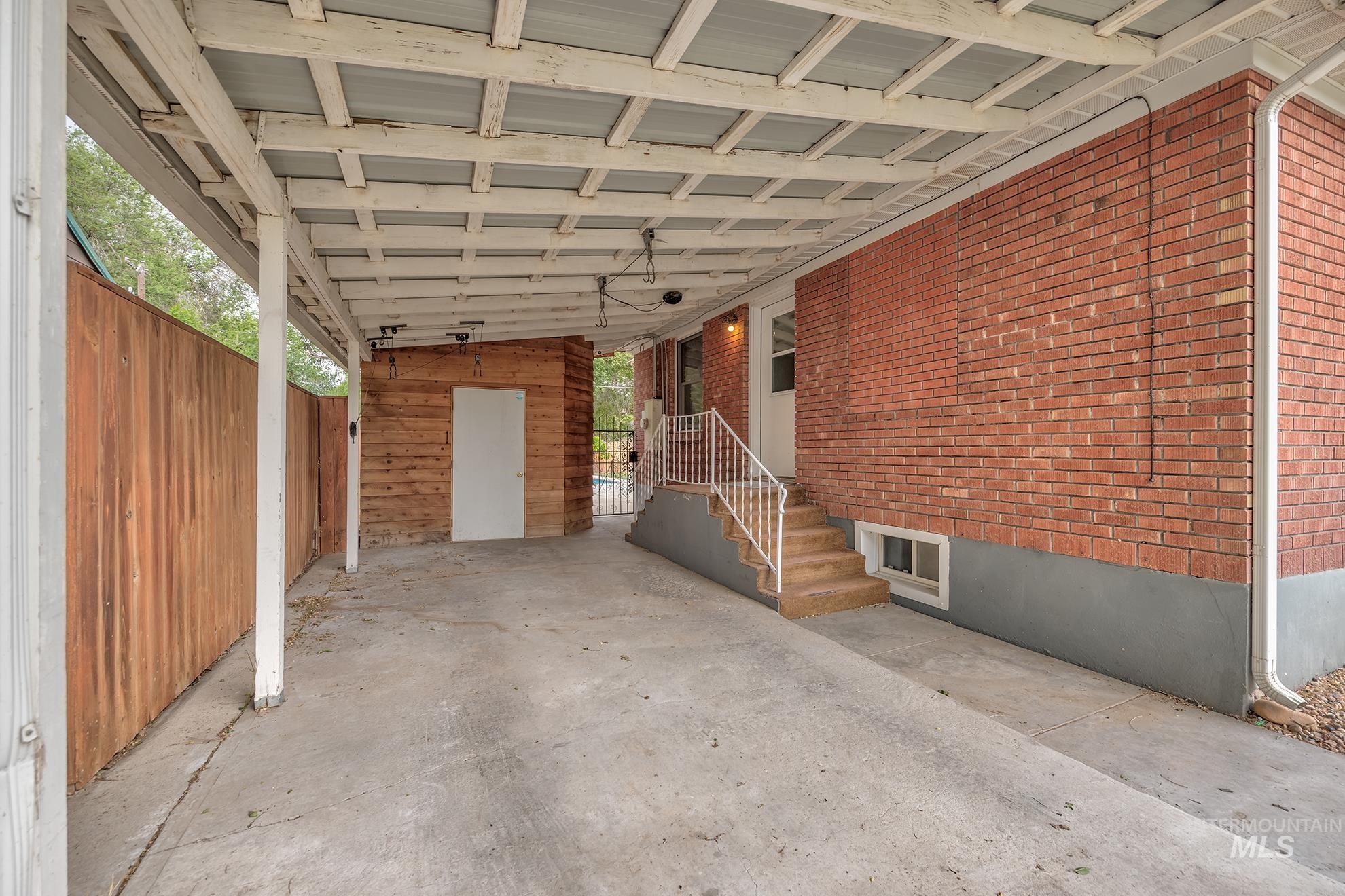 526 Clark St S, Vale, Oregon 97918, 4 Bedrooms, 1.5 Bathrooms, Residential For Sale, Price $319,000, 98987966