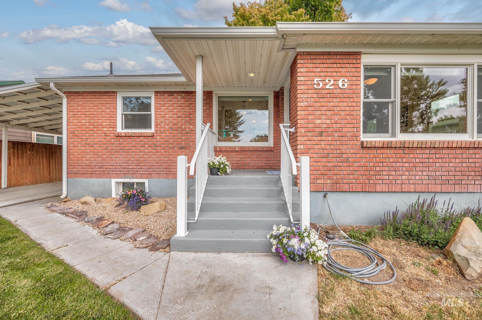 526 Clark St S, Vale, Oregon 97918, 4 Bedrooms, 1.5 Bathrooms, Residential For Sale, Price $319,000, 98987966