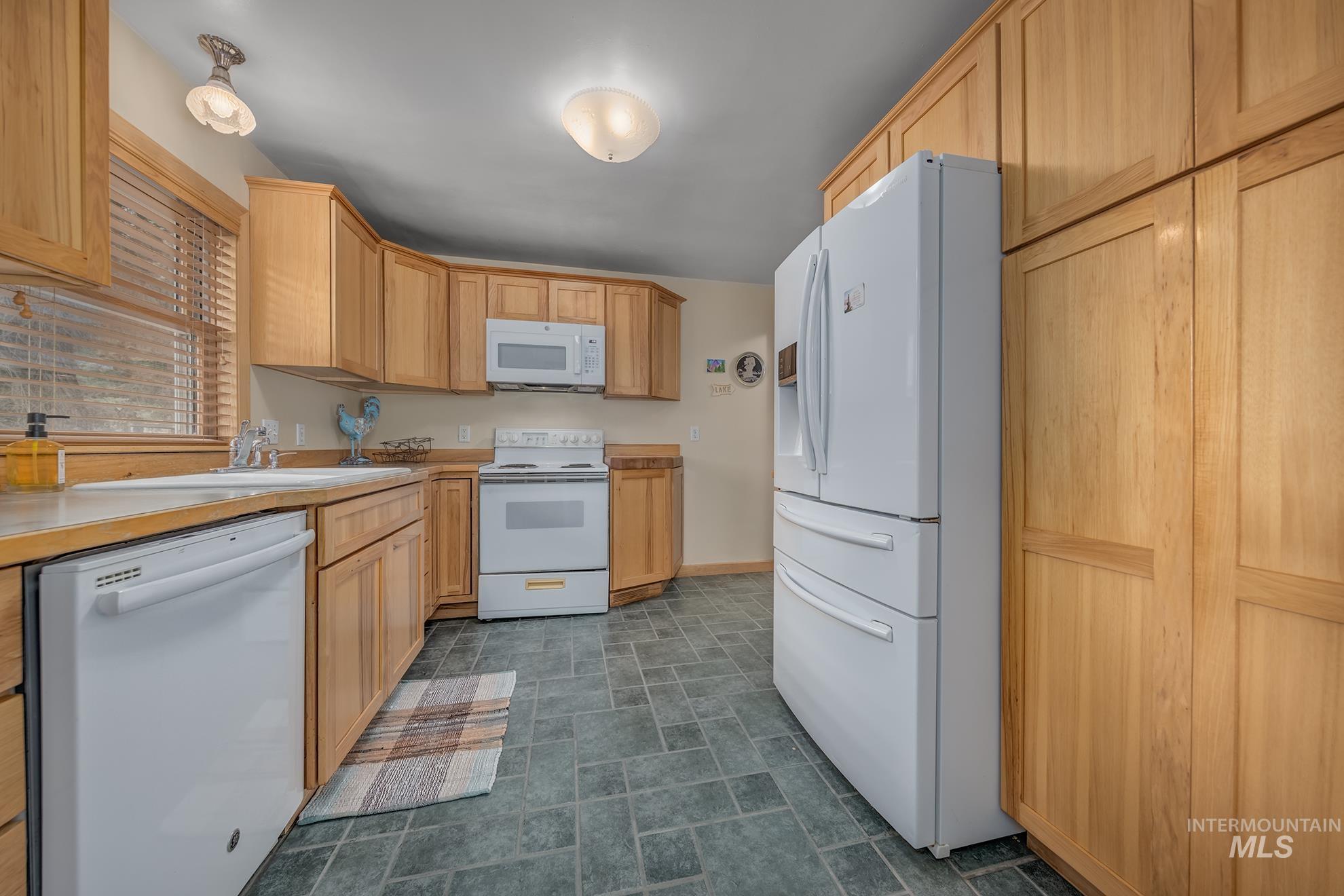 526 Clark St S, Vale, Oregon 97918, 4 Bedrooms, 1.5 Bathrooms, Residential For Sale, Price $319,000, 98987966