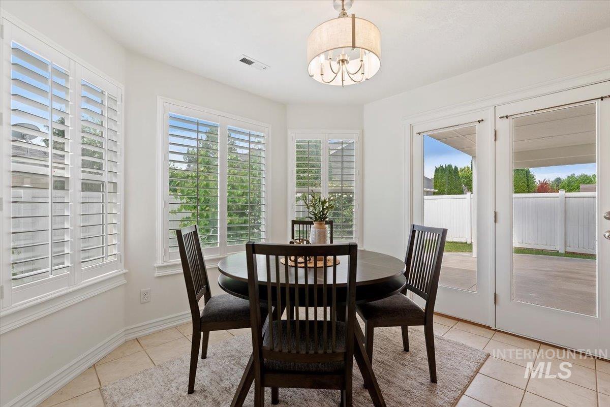 1827 West Creek Ct, Nampa, Idaho 83686, 4 Bedrooms, 3 Bathrooms, Residential For Sale, Price $499,900, 98987967