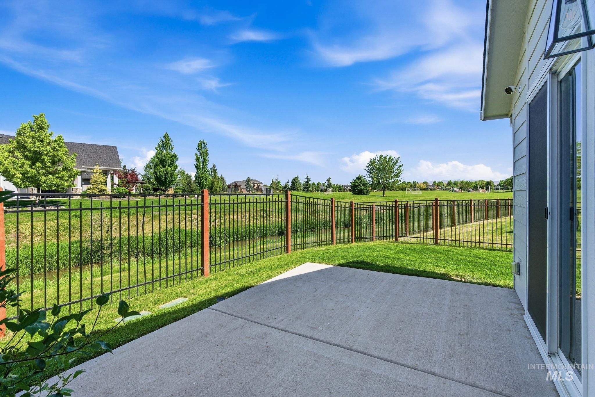 5934 W Hamm Ln, Eagle, Idaho 83616, 3 Bedrooms, 2 Bathrooms, Residential For Sale, Price $544,900, 98987969
