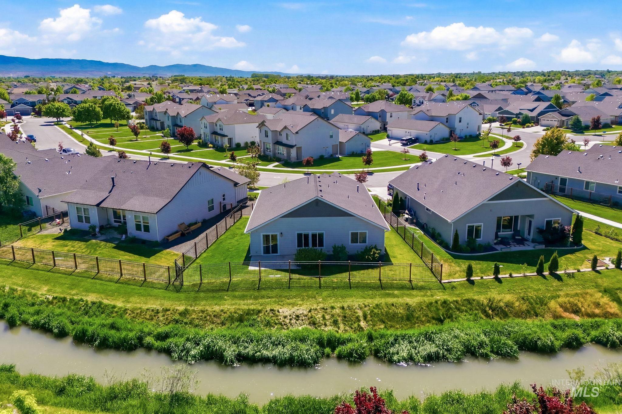5934 W Hamm Ln, Eagle, Idaho 83616, 3 Bedrooms, 2 Bathrooms, Residential For Sale, Price $544,900, 98987969