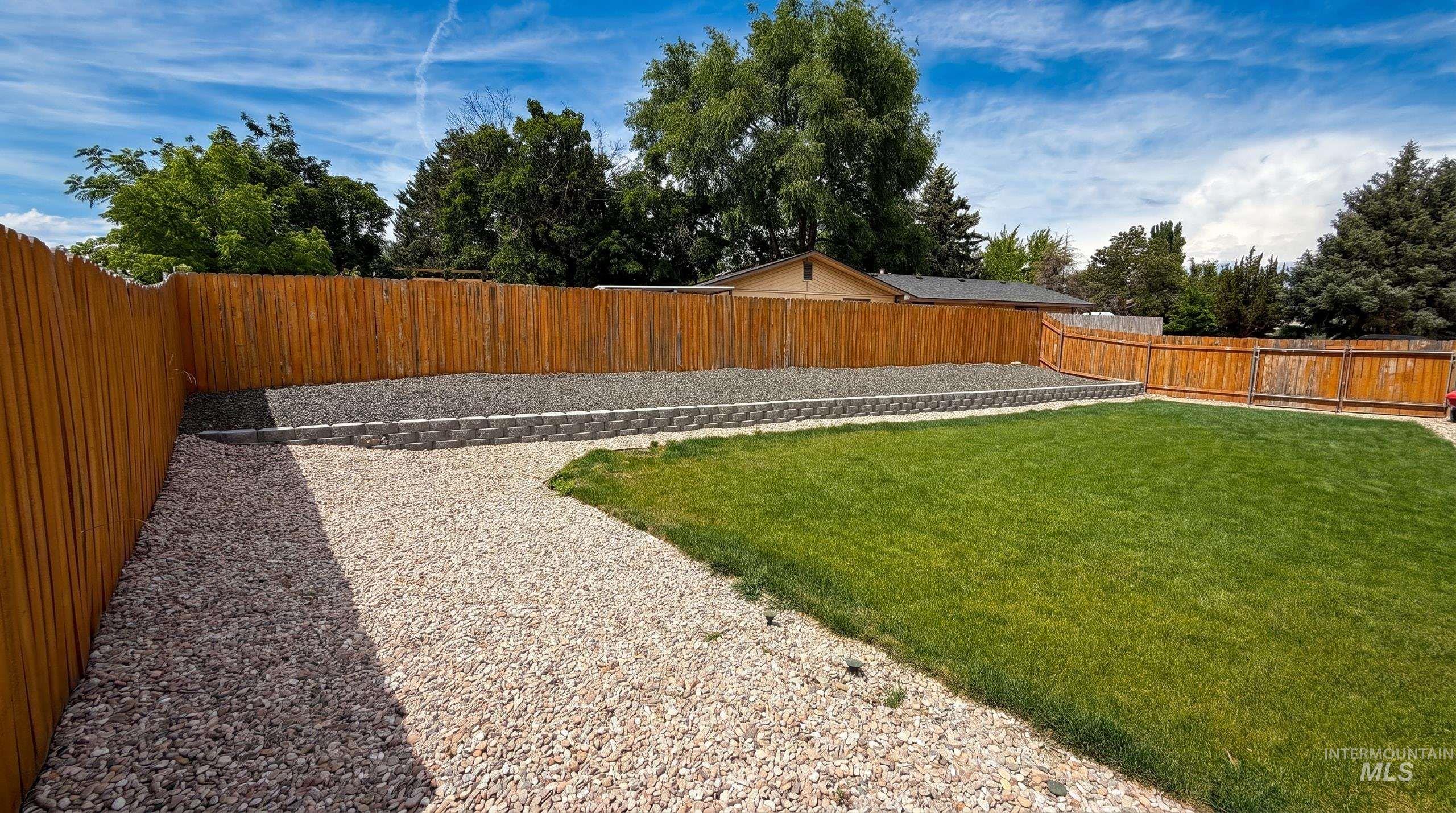212 Crestline Ave, Caldwell, Idaho 83605, 4 Bedrooms, 2 Bathrooms, Residential For Sale, Price $346,000, 98987972