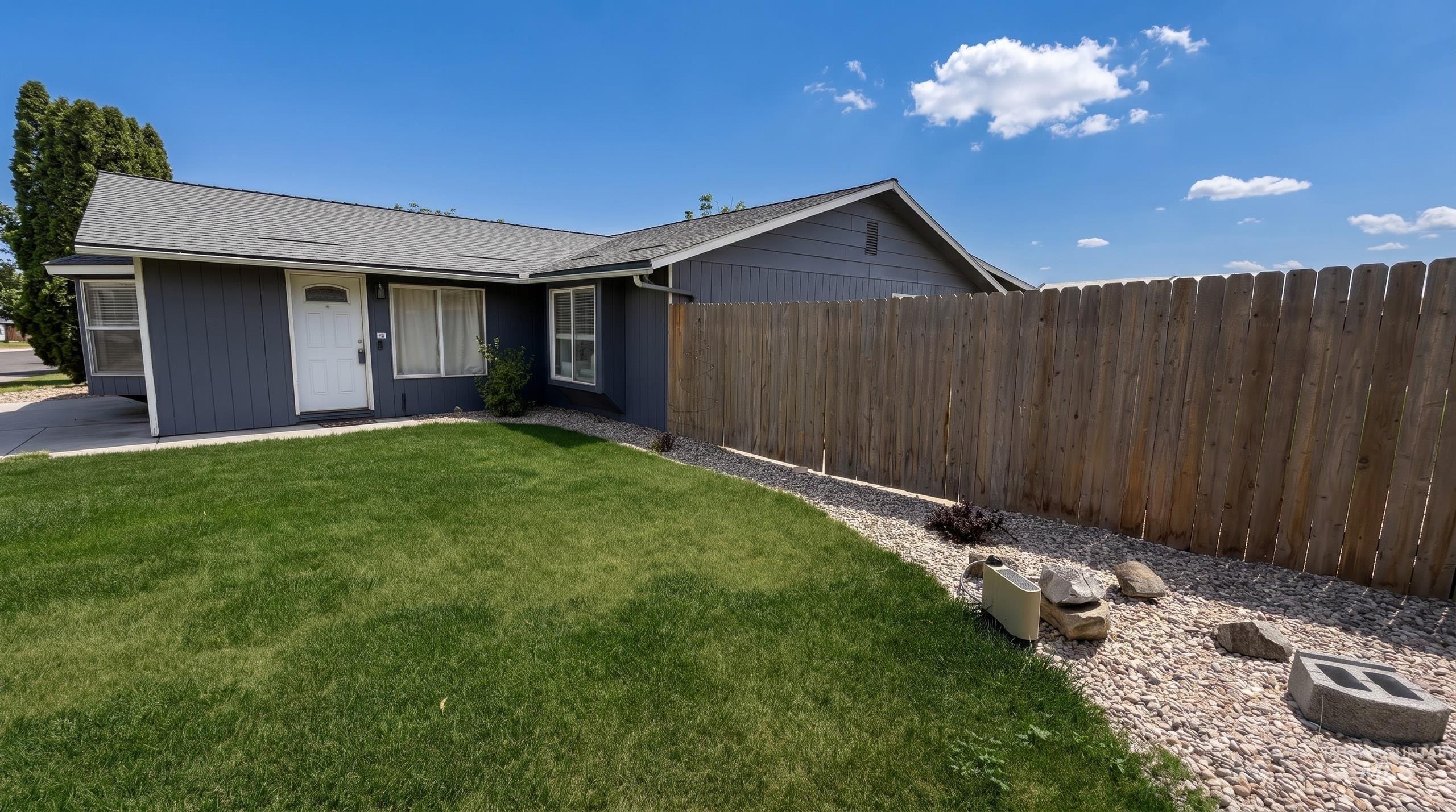 212 Crestline Ave, Caldwell, Idaho 83605, 4 Bedrooms, 2 Bathrooms, Residential For Sale, Price $346,000, 98987972