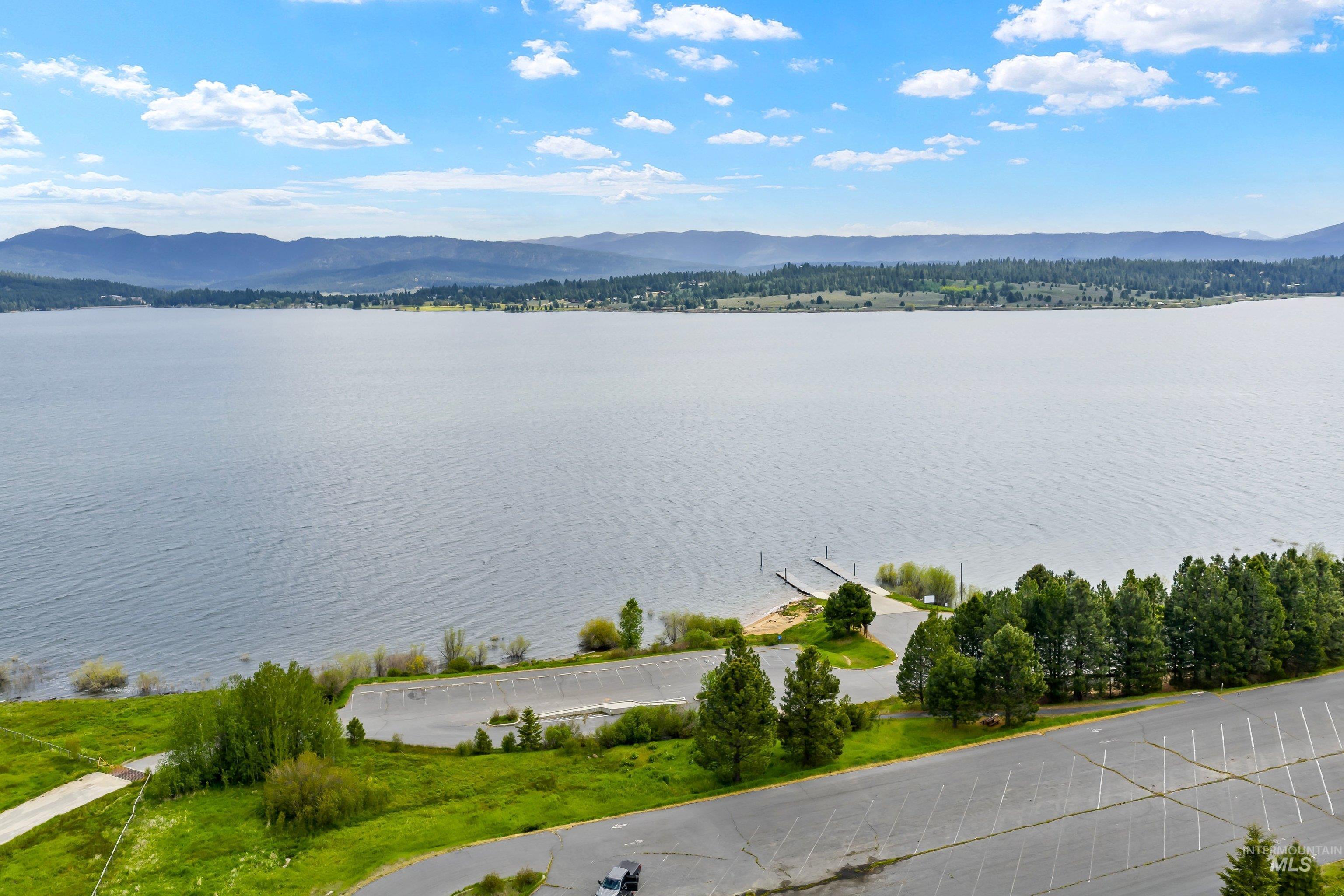 24 Pats Lane, Cascade, Idaho 83611, 1 Bedroom, 1 Bathroom, Residential For Sale, Price $350,000, 98987981