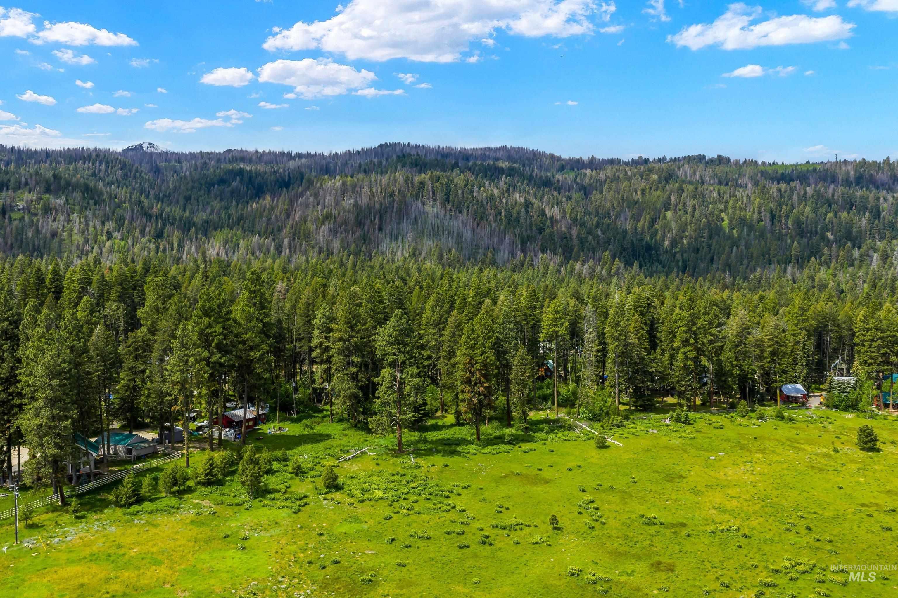 24 Pats Lane, Cascade, Idaho 83611, 1 Bedroom, 1 Bathroom, Residential For Sale, Price $350,000, 98987981