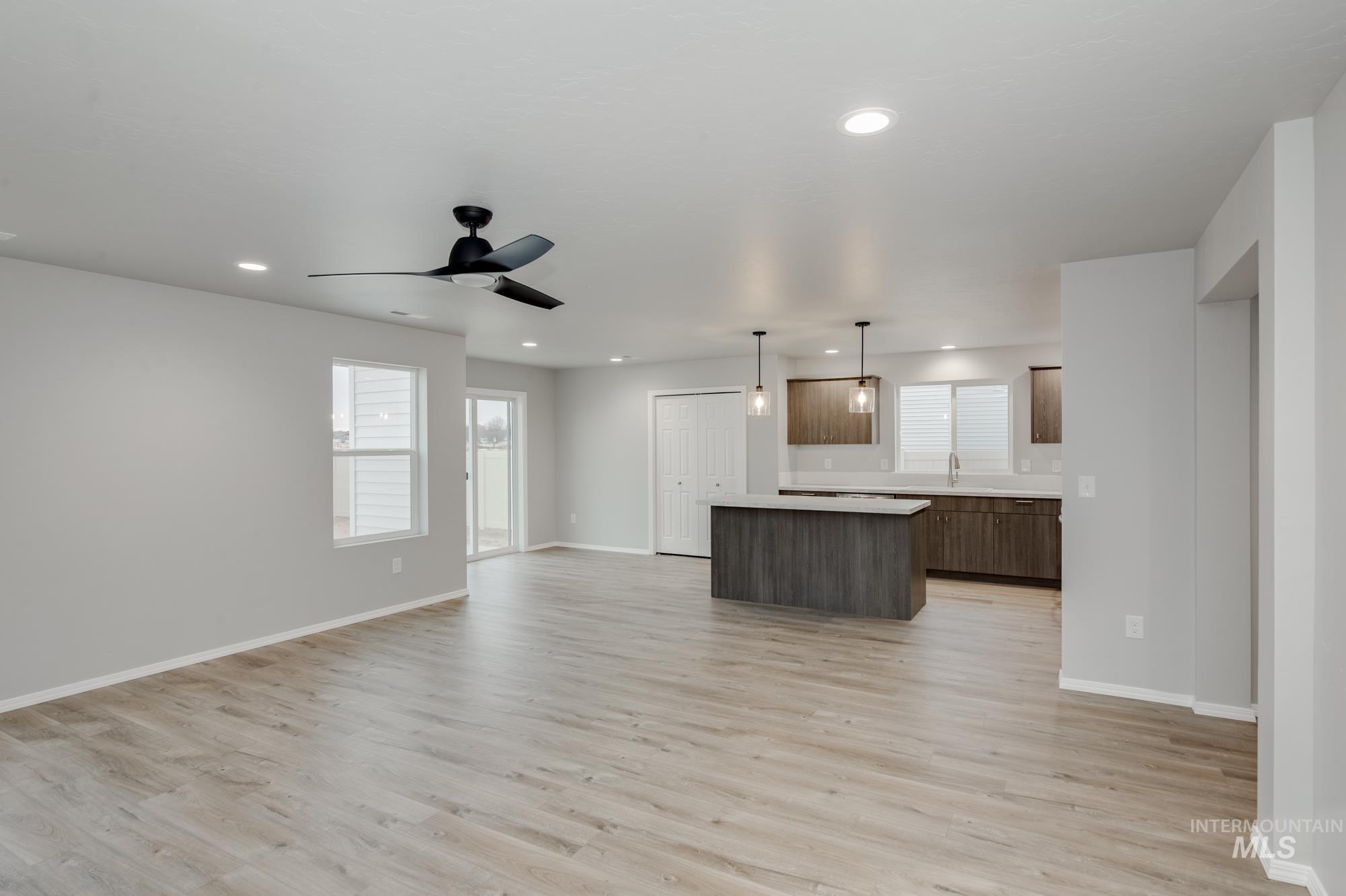 2984 W Animas Creek Dr, Kuna, Idaho 83634, 5 Bedrooms, 3 Bathrooms, Residential For Sale, Price $529,990, 98987990