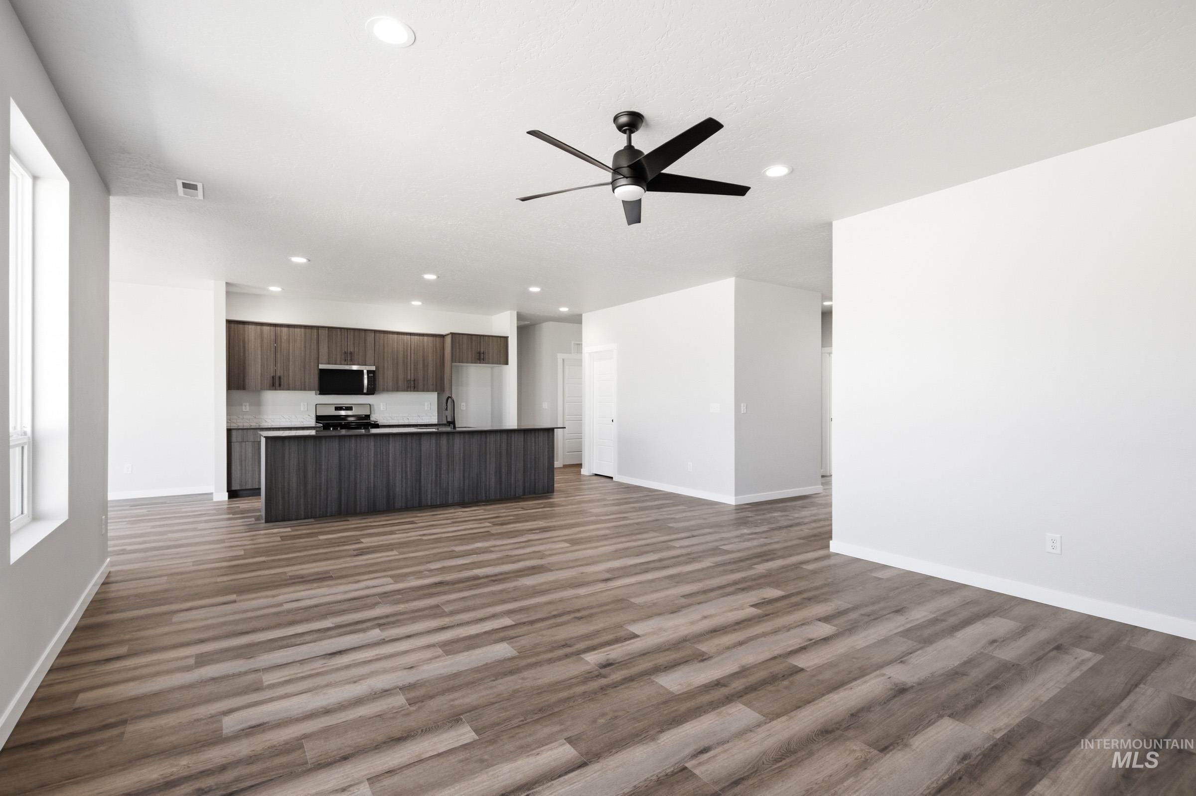 4304 E Woodmurra St, Meridian, Idaho 83642, 4 Bedrooms, 2 Bathrooms, Residential For Sale, Price $669,990, 98987993