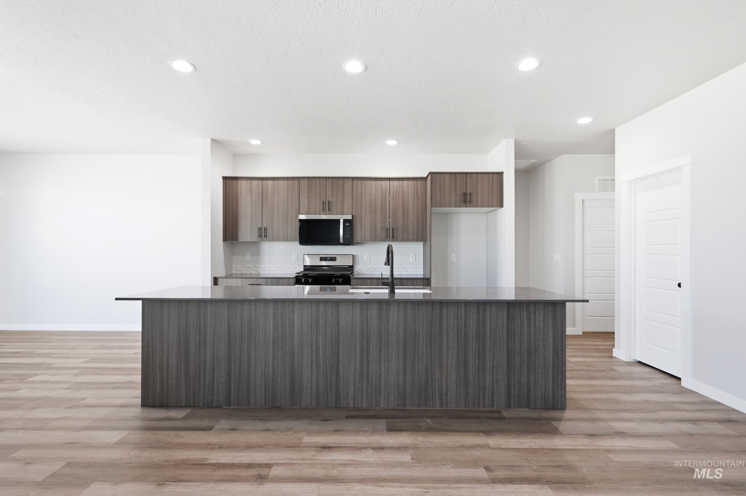 4304 E Woodmurra St, Meridian, Idaho 83642, 4 Bedrooms, 2 Bathrooms, Residential For Sale, Price $669,990, 98987993