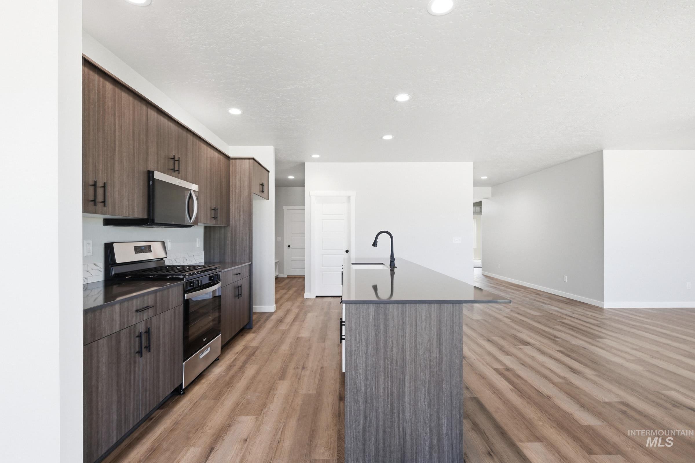 4304 E Woodmurra St, Meridian, Idaho 83642, 4 Bedrooms, 2 Bathrooms, Residential For Sale, Price $669,990, 98987993
