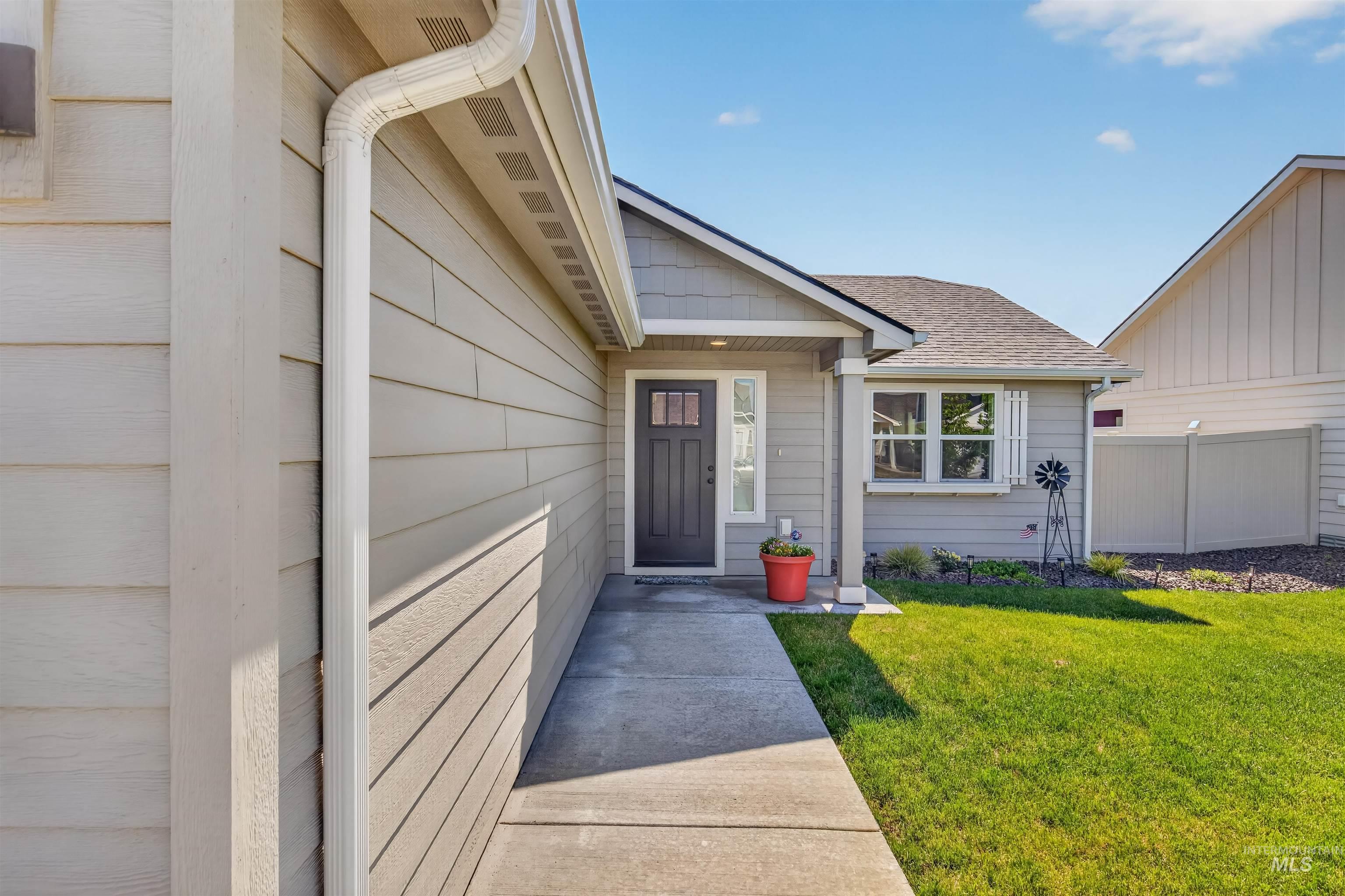 2437 Legacy Court, Clarkston, Washington 99403, 3 Bedrooms, 2 Bathrooms, Residential For Sale, Price $394,500, 98987994