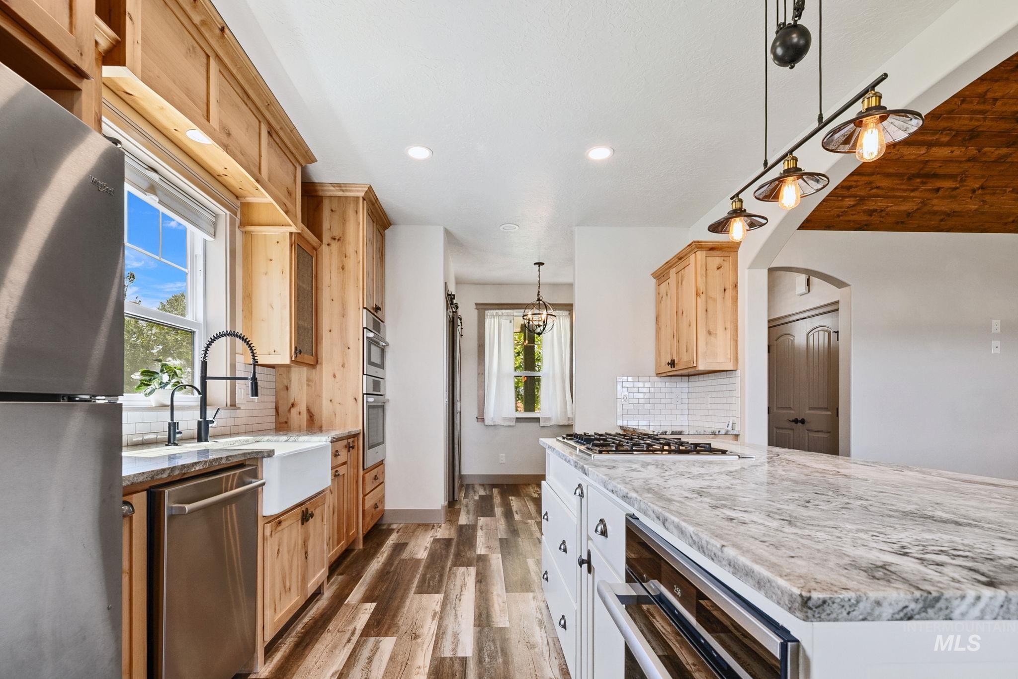 4807 W Little Feather Ln, Eagle, Idaho 83616, 3 Bedrooms, 3 Bathrooms, Residential For Sale, Price $1,699,900, 98987995