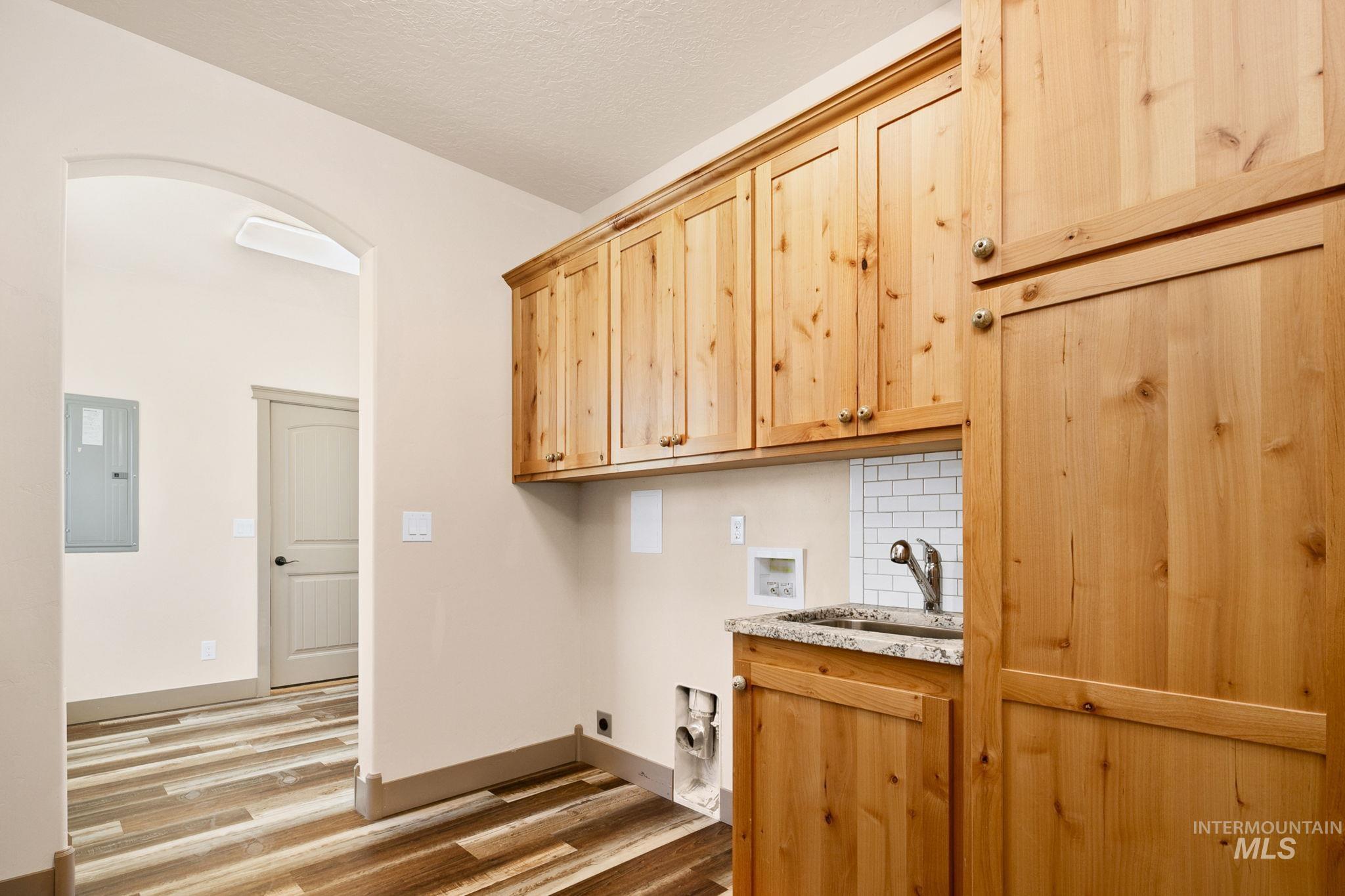 4807 W Little Feather Ln, Eagle, Idaho 83616, 3 Bedrooms, 3 Bathrooms, Residential For Sale, Price $1,699,900, 98987995