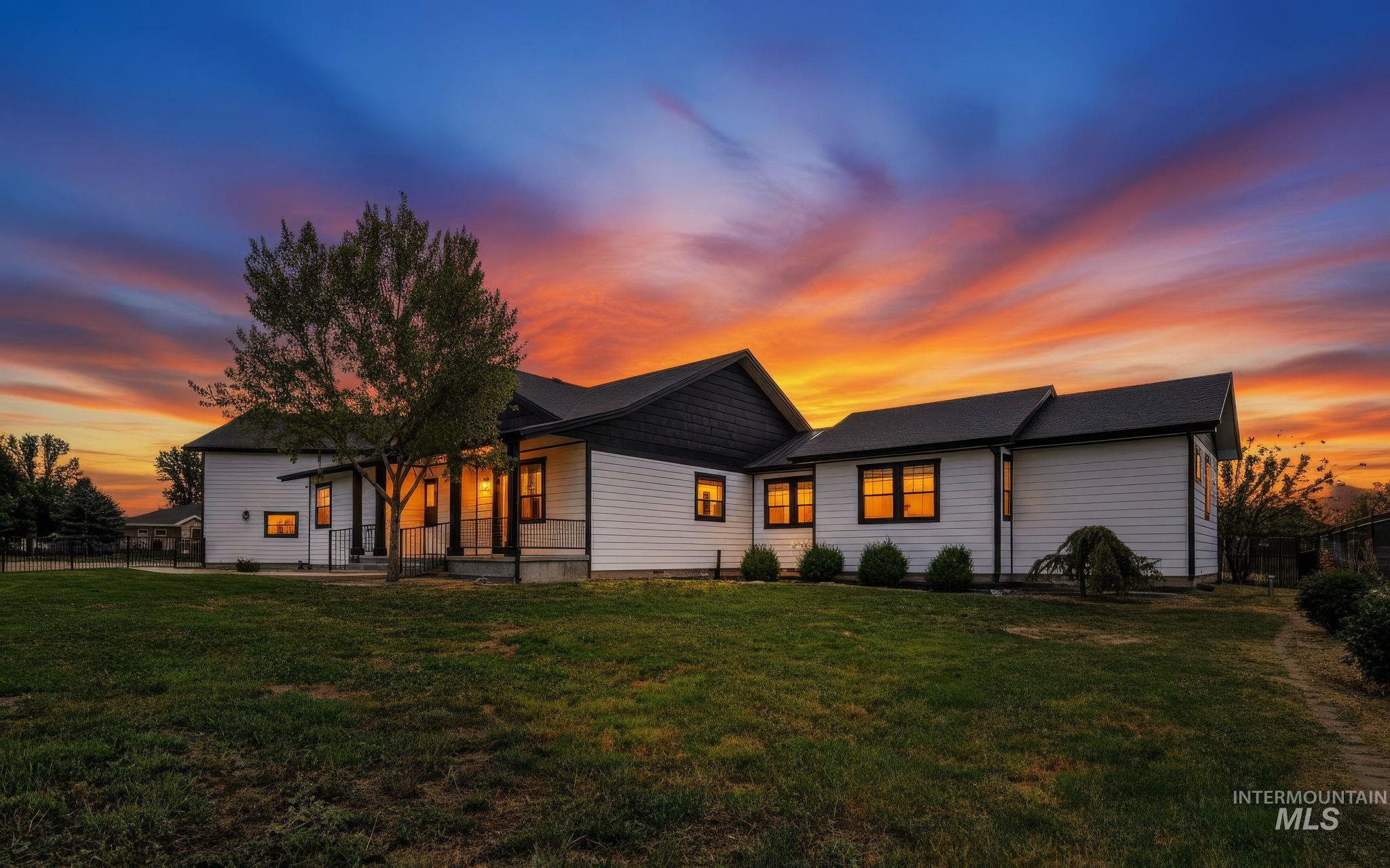 4807 W Little Feather Ln, Eagle, Idaho 83616, 3 Bedrooms, 3 Bathrooms, Residential For Sale, Price $1,699,900, 98987995